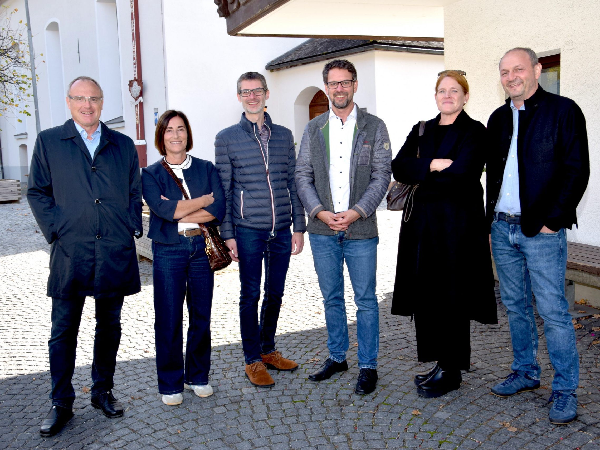 Klaus Breit, Petra Gort-Konzett, Konzertvereinigung Musica Sacra-Obmann David Burgstaller, Martin Loretz, Judith und Alexander Krista anlässlich einer kürzlich stattgefundenen Jubiläumsfeier mit der Konzertvereinigung Musica Sacra in der Pfarrkirche St. Gallenkirch.