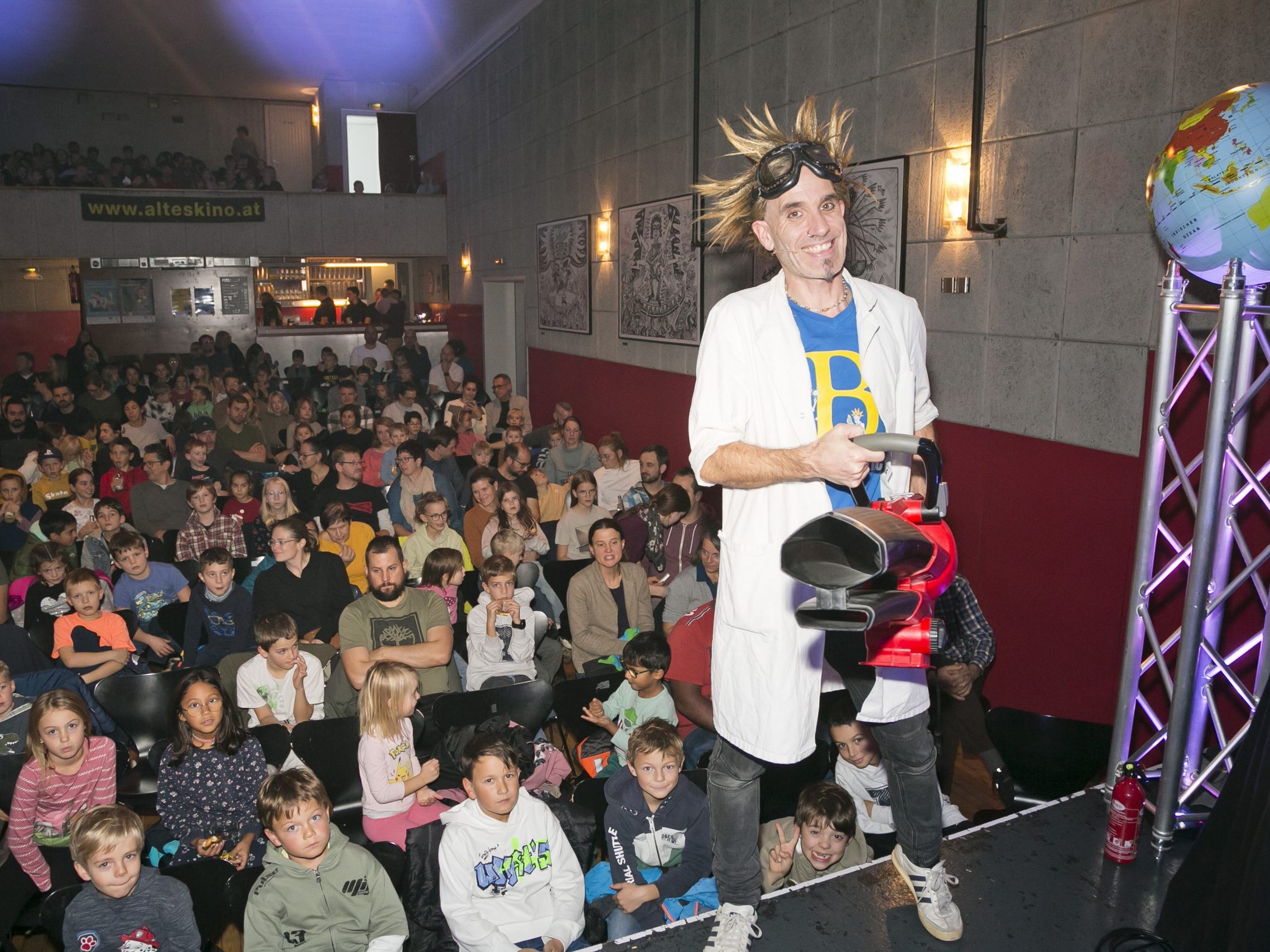 Die Wissenschaftsshow im Alten Kino begeisterte alle Besucher.