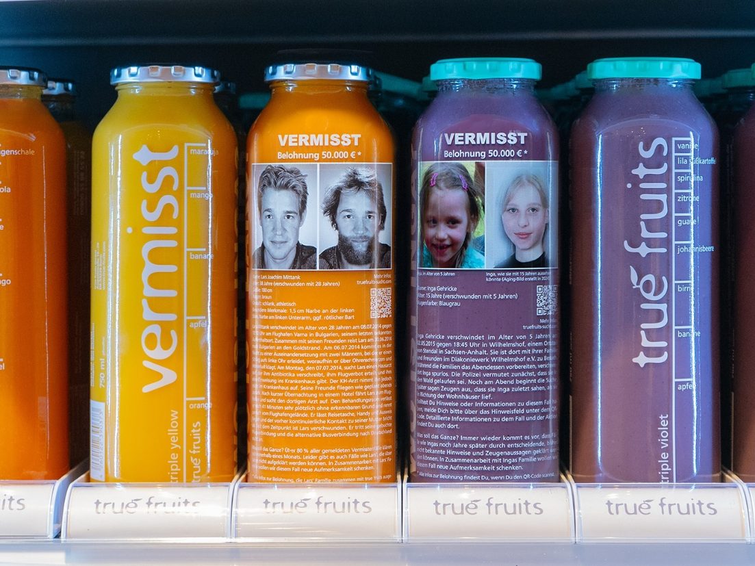 Foto von vermissten auf Smoothie-Flaschen