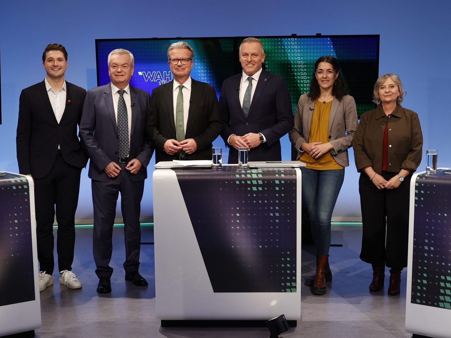 (v.l.n.r) NEOS-Klubobmann Niko Swatek, Landeshauptmann-Stv. Anton Lang (SPÖ), der Landeshauptmann der Steiermark, Christopher Drexler (ÖVP), FPÖ Landesparteiobmann Mario Kunasek, Grüne-Klubobfrau Sandra Krautwaschl und KPÖ-Klubobfrau Claudia Klimt-Weithaler. (v.l.n.r) NEOS-Klubobmann Niko Swatek, Landeshauptmann-Stv. Anton Lang (SPÖ), der Landeshauptmann der Steiermark, Christopher Drexler (ÖVP), FPÖ Landesparteiobmann Mario Kunasek, Grüne-Klubobfrau Sandra Krautwaschl und KPÖ-Klubobfrau Claudia Klimt-Weithaler.