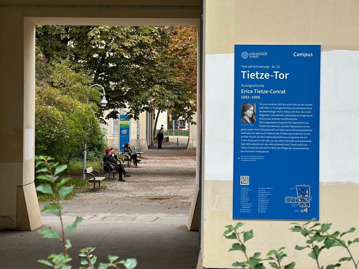 Die Namen der durch ein Tor Geehrten wurden von den damaligen Fakultäten ausgewählt. Die Namen der durch ein Tor Geehrten wurden von den damaligen Fakultäten ausgewählt.