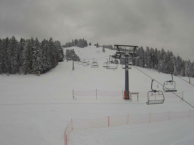 Blick auf den Lanklift am Bödele.