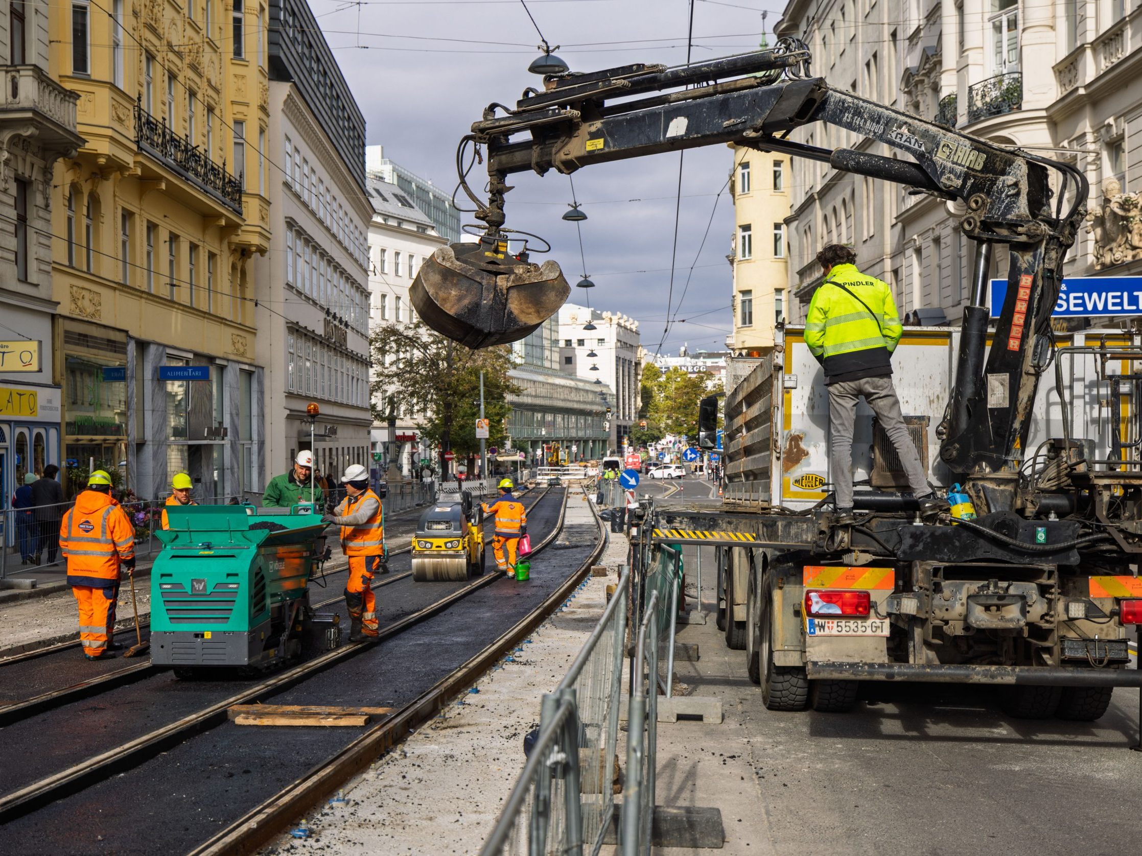 Die Wiener Linien werden auch 2025 Sanierungs- und Modernisierungsarbeiten im durchführen.