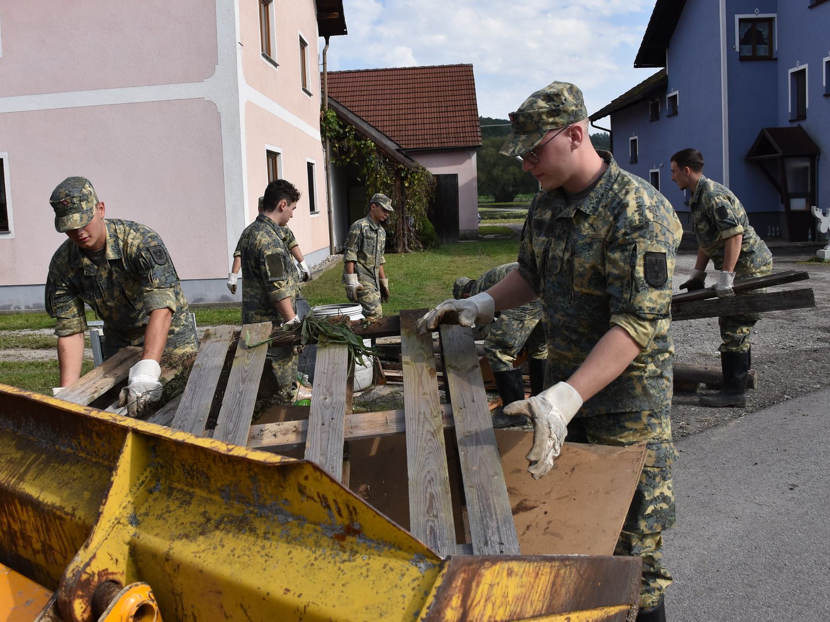 Das Bundesheer half nach dem Unwetter in NÖ. Das Bundesheer half nach dem Unwetter in NÖ.
