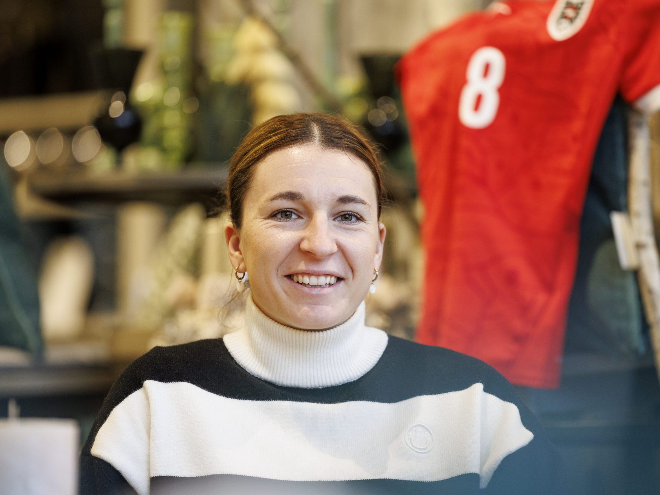 Barbara Dunst gewann die Wahl zur Fußballerin des Jahres. Barbara Dunst gewann die Wahl zur Fußballerin des Jahres.
