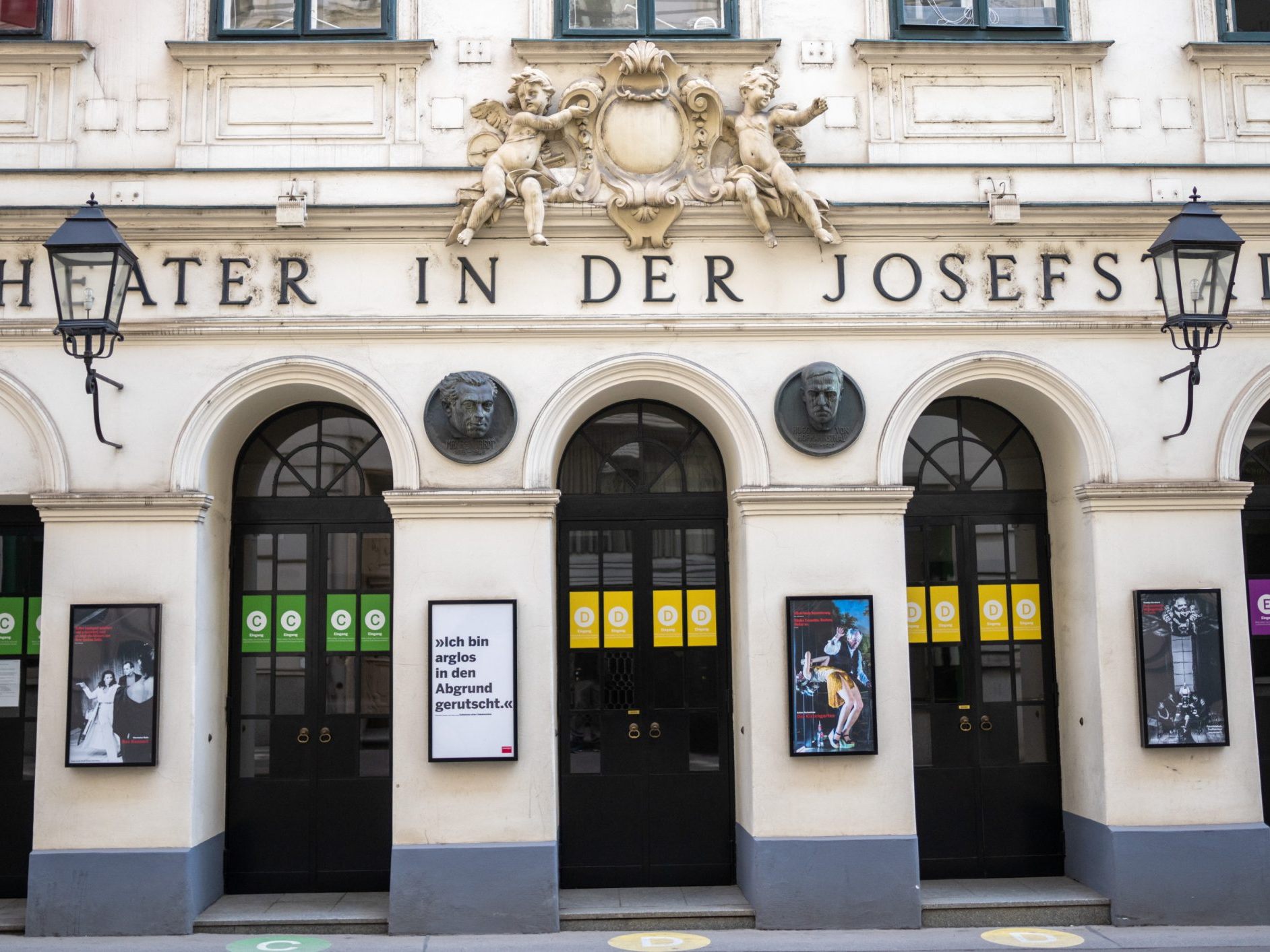 Neue Maßnahmen sehen vor allem eine stärkere Einbindung der künftigen Theaterleitung vor.