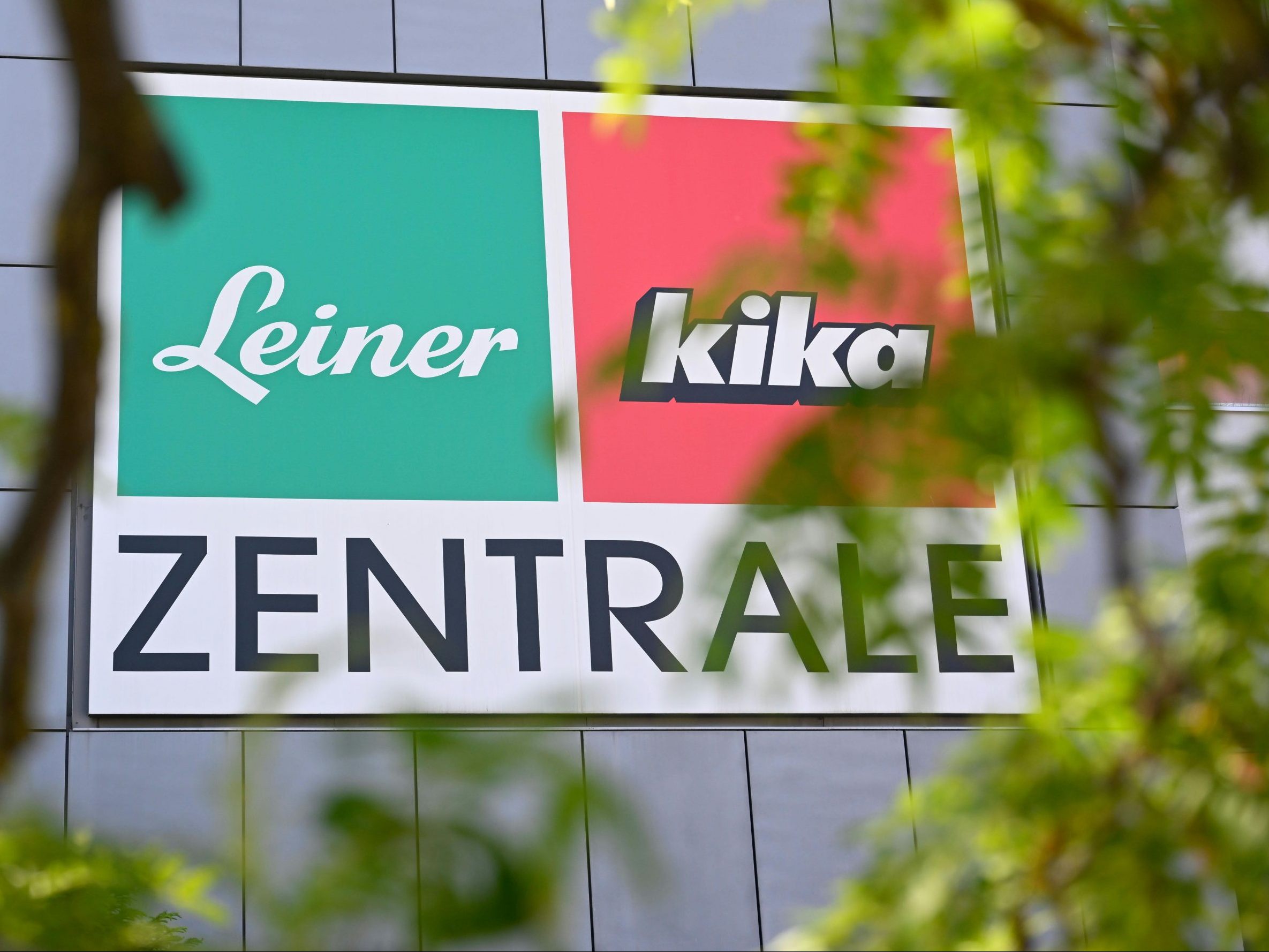 In NÖ wird nach dem Konkurs der Möbelkette Kika/Leiner eine Arbeitsstiftung eingerichtet. In NÖ wird nach dem Konkurs der Möbelkette Kika/Leiner eine Arbeitsstiftung eingerichtet.