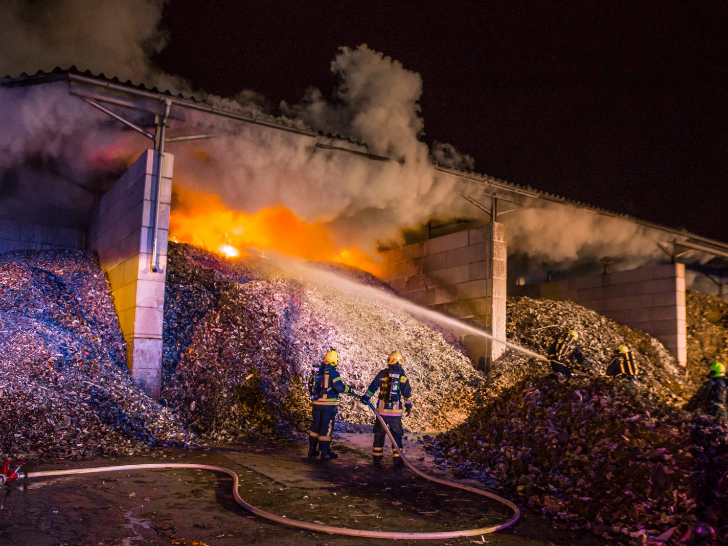 Brand in Niederösterreich beschäftigte Feuerwehr.