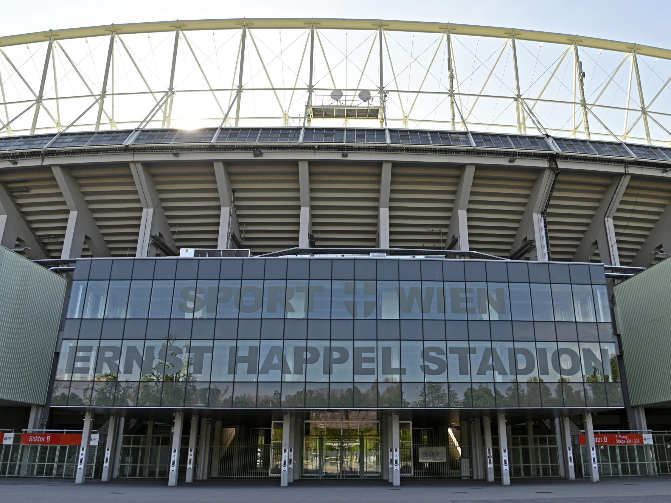 Im Wiener Ernst-Happel-Stadion bestreitet ÖFB-Team bestreitet das ÖFB-Team den NL-Showdown gegen Serbien.