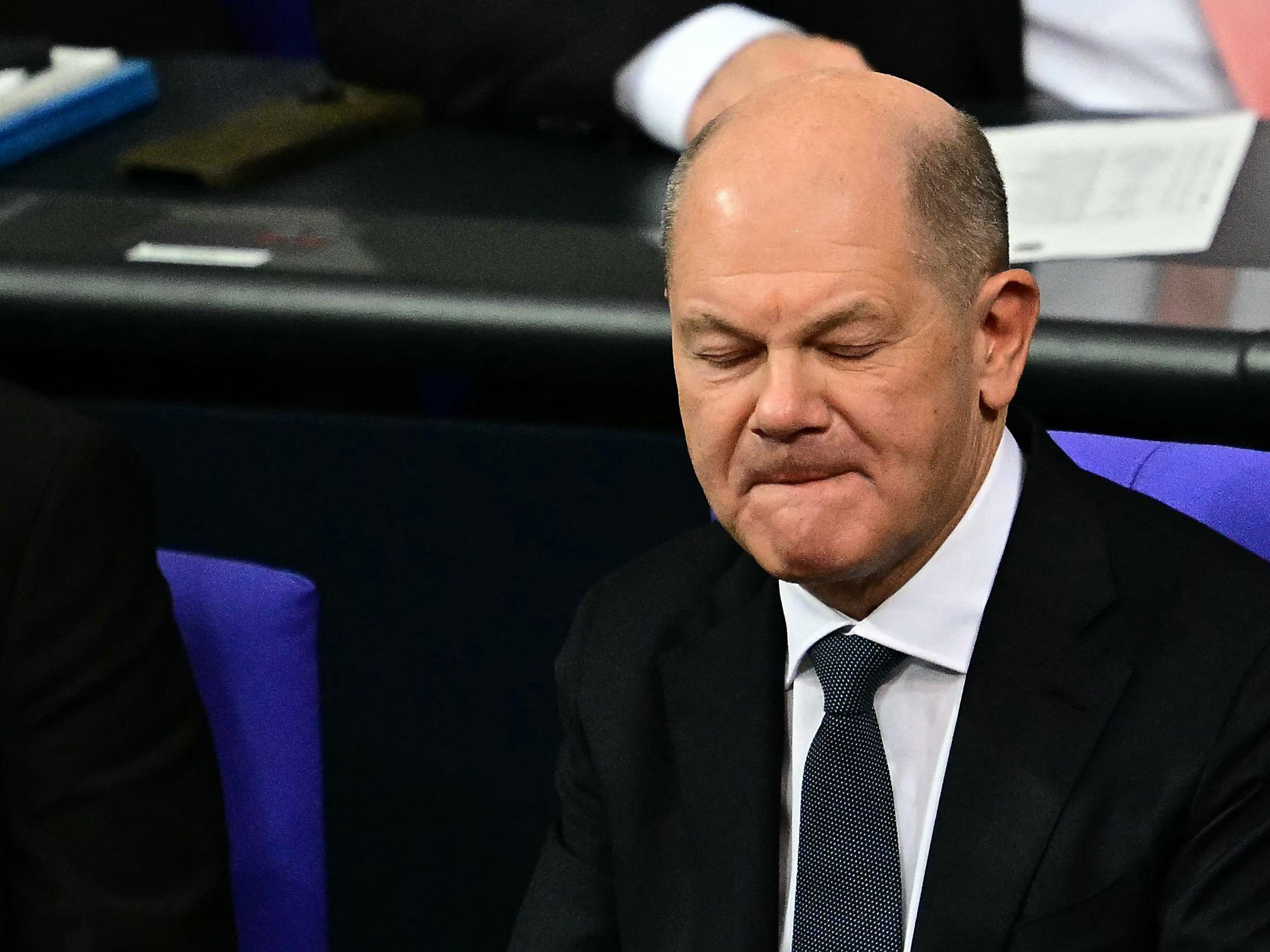 Olaf Scholz hat die Vertrauensabstimmung verloren. Olaf Scholz hat die Vertrauensabstimmung verloren.