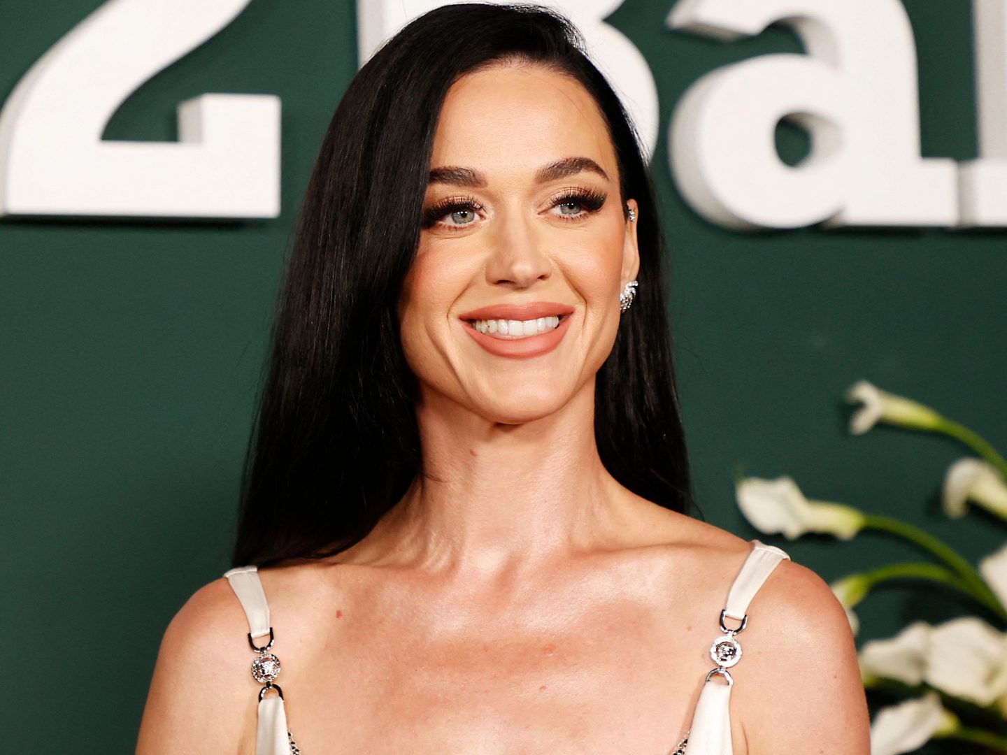 Katy Perry kehrt 2025 mit ihrer „The Lifetime Tour“ zurück und gibt zwei Konzerte in Berlin und Köln.