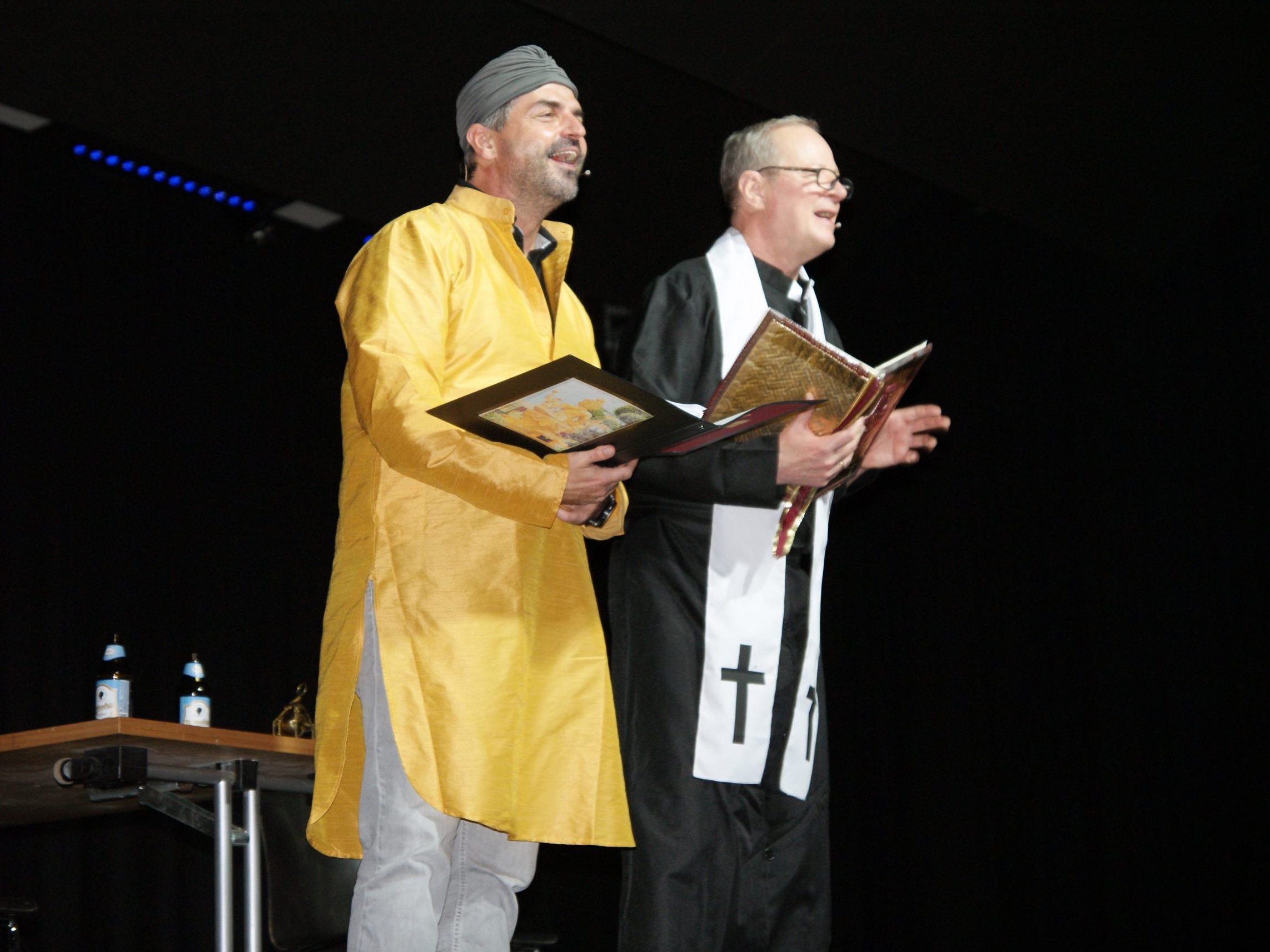Markus Lins und Manfred Kräutler zogen alle Register ihres Könnens im Leiblachtalsaal. Markus Lins und Manfred Kräutler zogen alle Register ihres Könnens im Leiblachtalsaal.