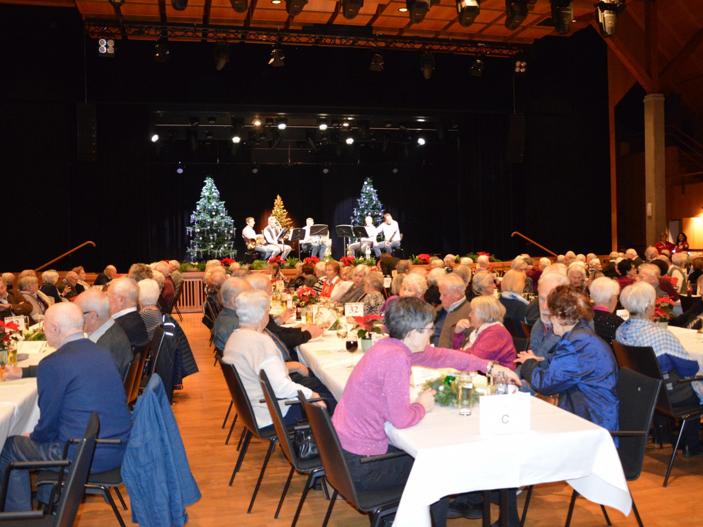 „Fest der älteren Mitbürger“