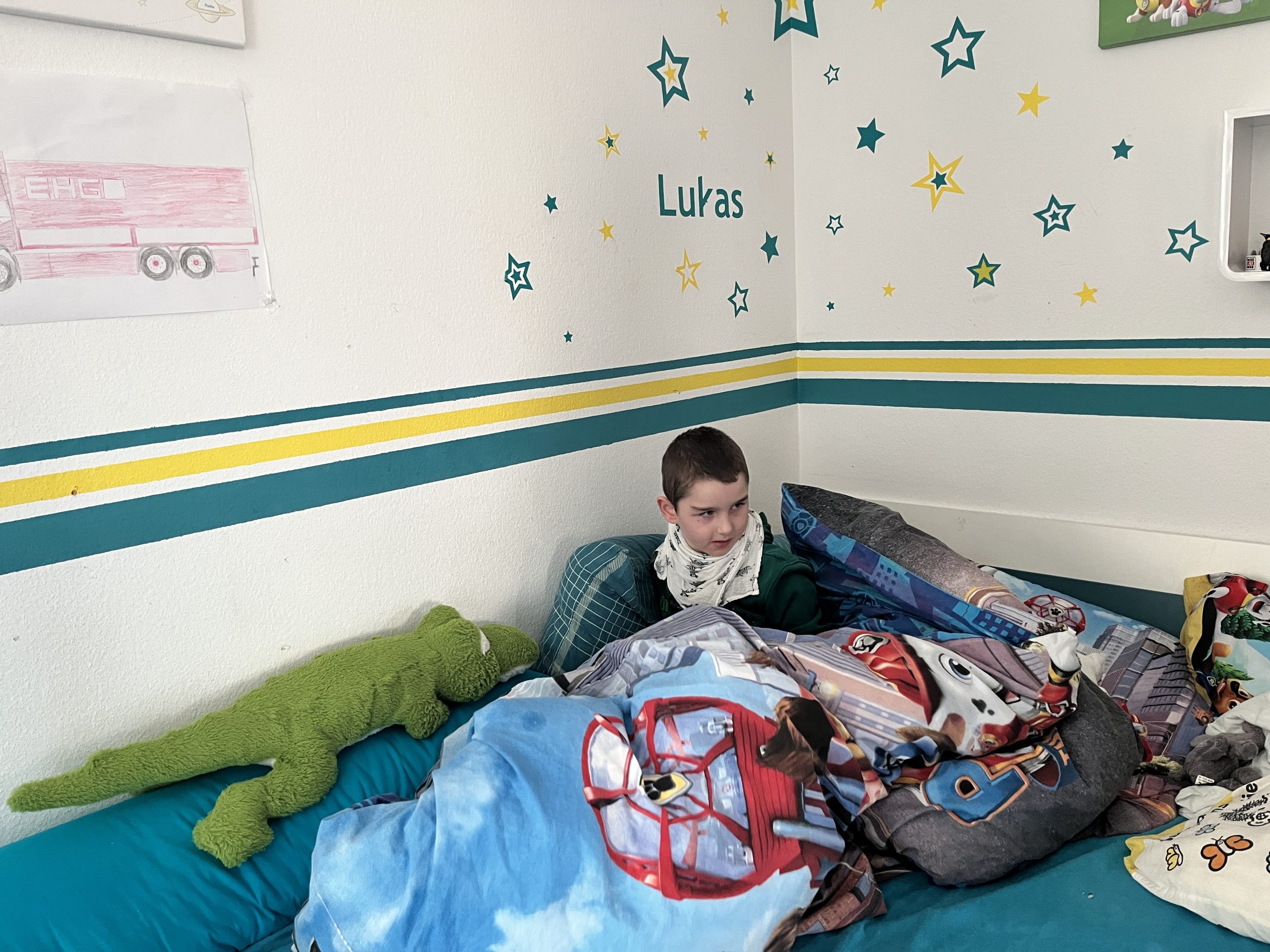 Lukas in seinem Kinderzimmer. Lukas in seinem Kinderzimmer.