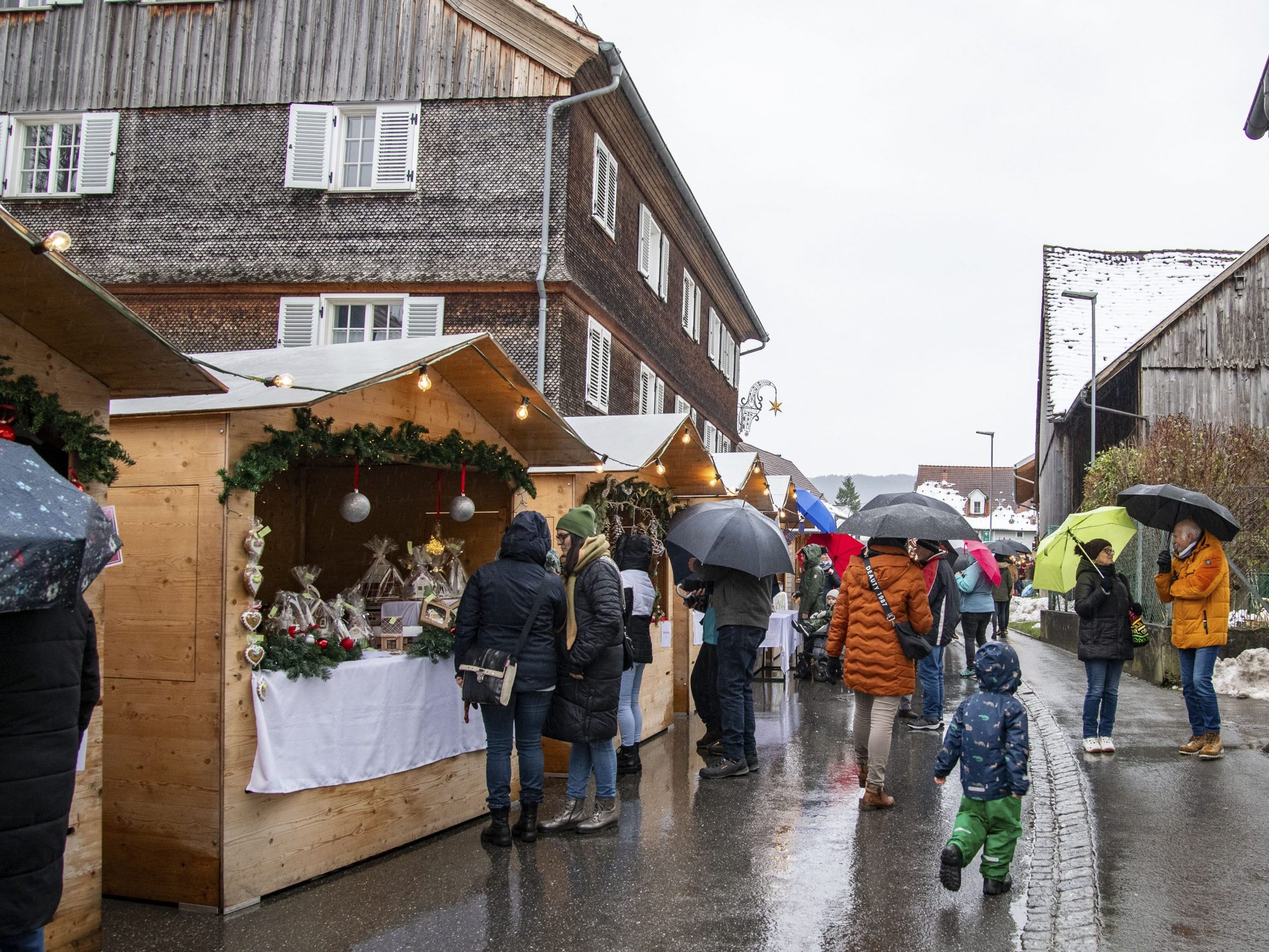 Lauteracher Adventsmarkt am 8. Dezember