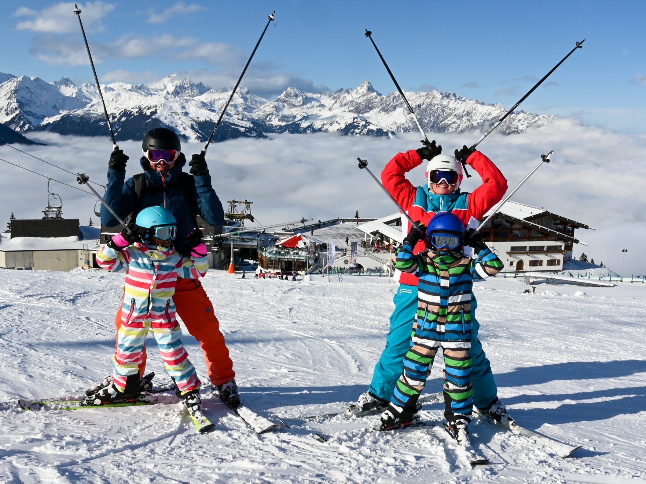 Familien haben in der Silvretta Grund zu jubeln: Kinder bis 10 fahren gratis.