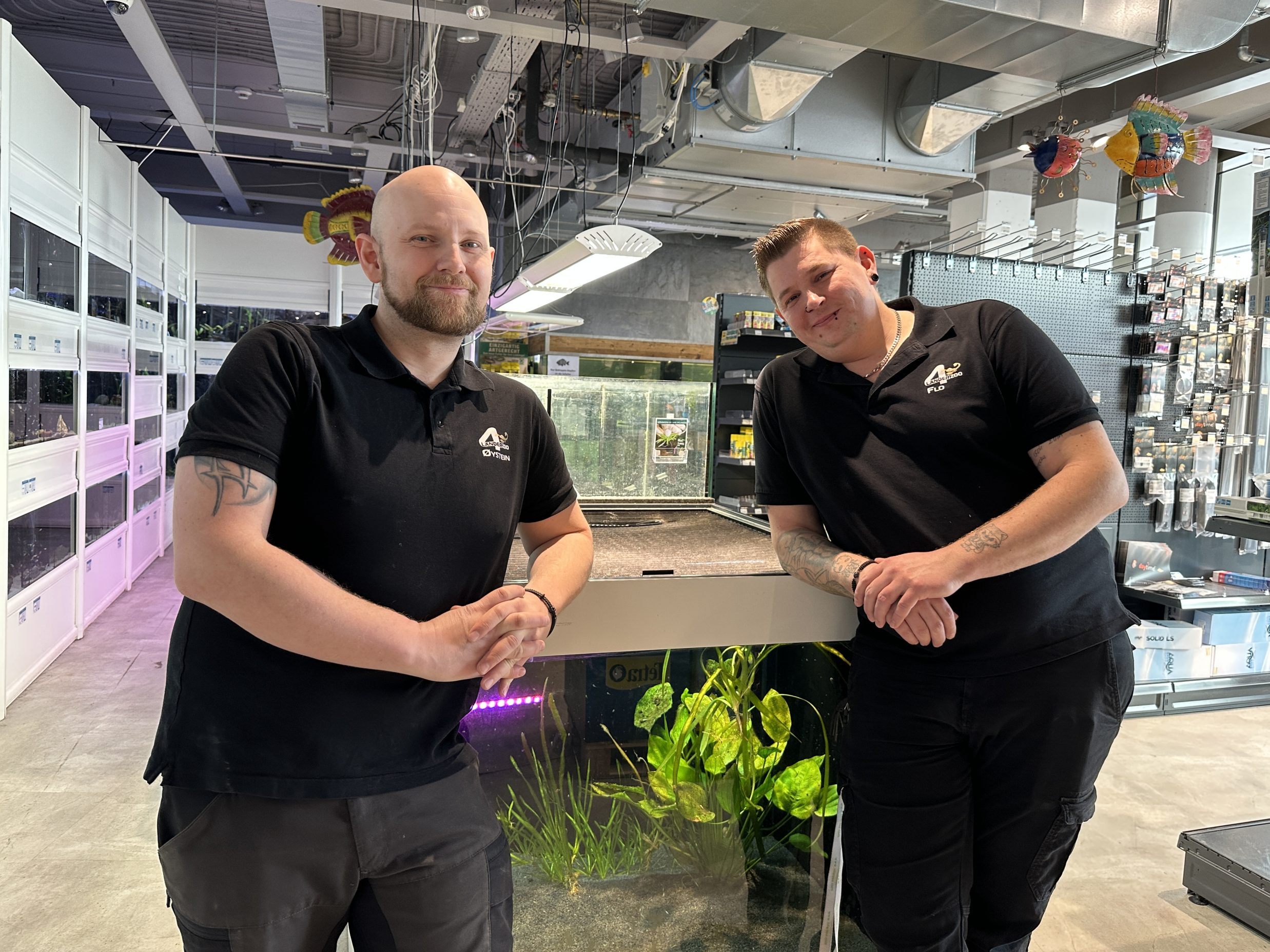Chef Øystein mit Mitarbeiter Flo im "4 Länder Zoo".