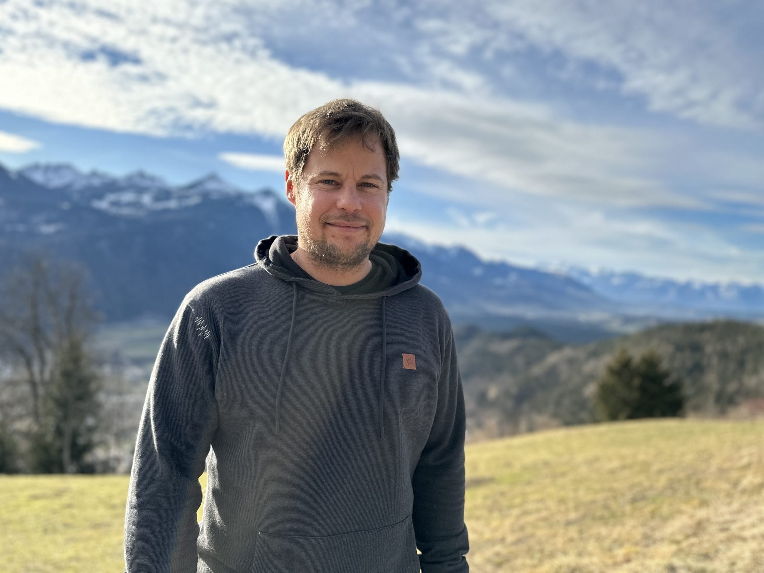 Landesalpinreferent Bernhard Bartl gibt Tipps für sichere Bergtouren.