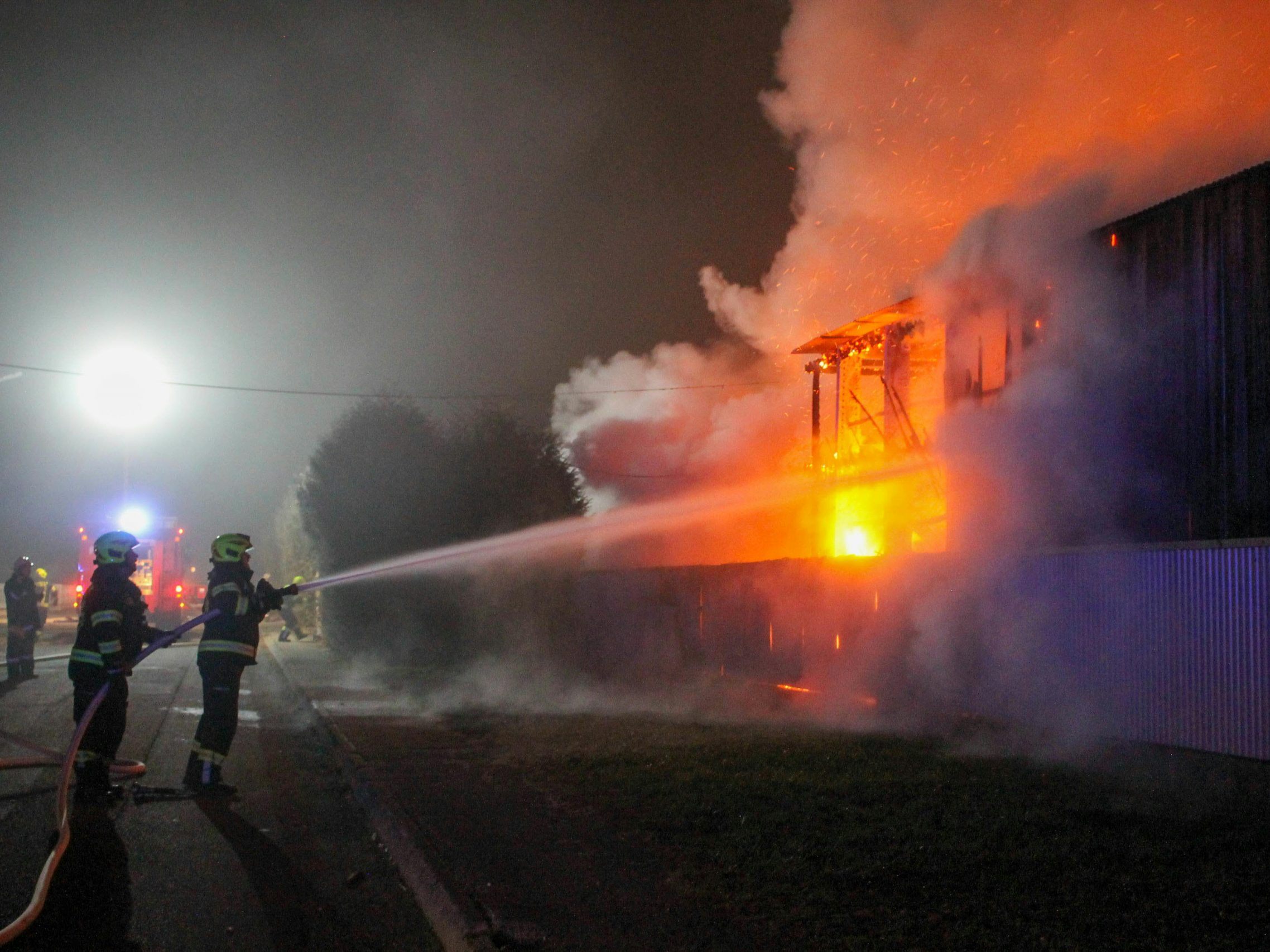 Das Sägewerk stand in Vollbrand.
