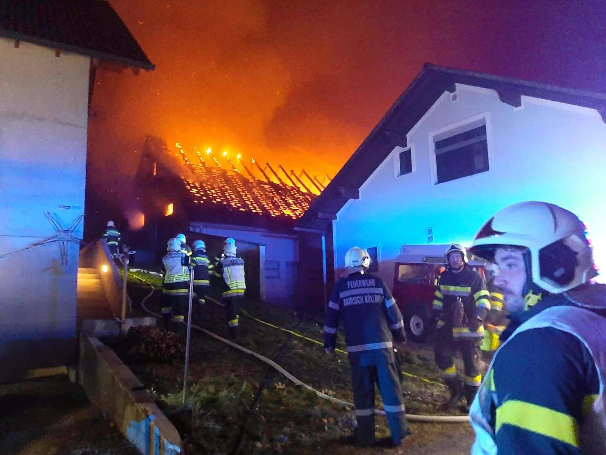 Das gesamte Wirtschaftsgebäude in Bad Gleichenberg stand in Vollbrand.