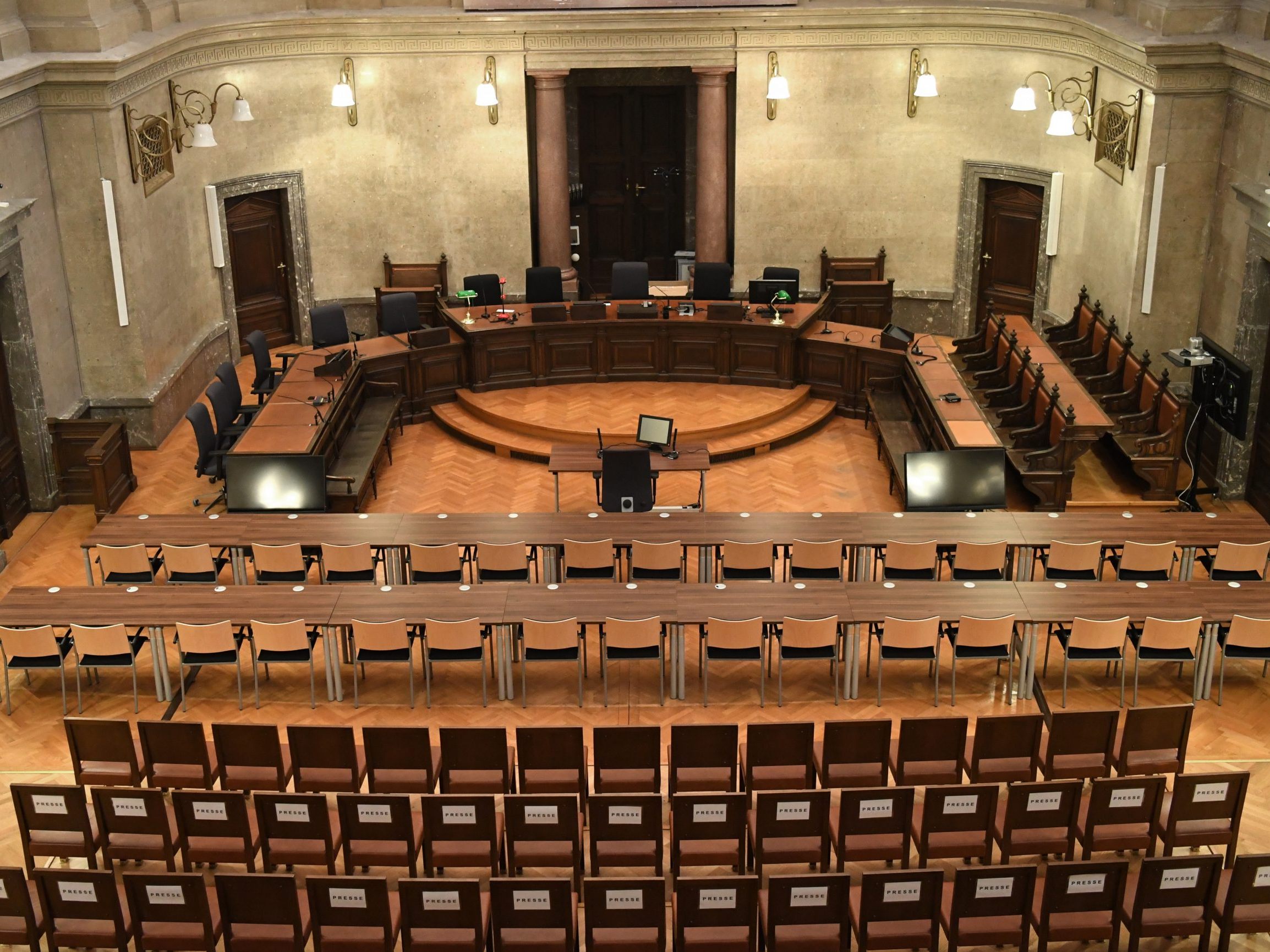 Da sowohl die Verteidigung des Mannes als auch die Anklagebehörde auf ein Rechtsmittel verzichteten, ist das Urteil bereits rechtskräftig. Da sowohl die Verteidigung des Mannes als auch die Anklagebehörde auf ein Rechtsmittel verzichteten, ist das Urteil bereits rechtskräftig.