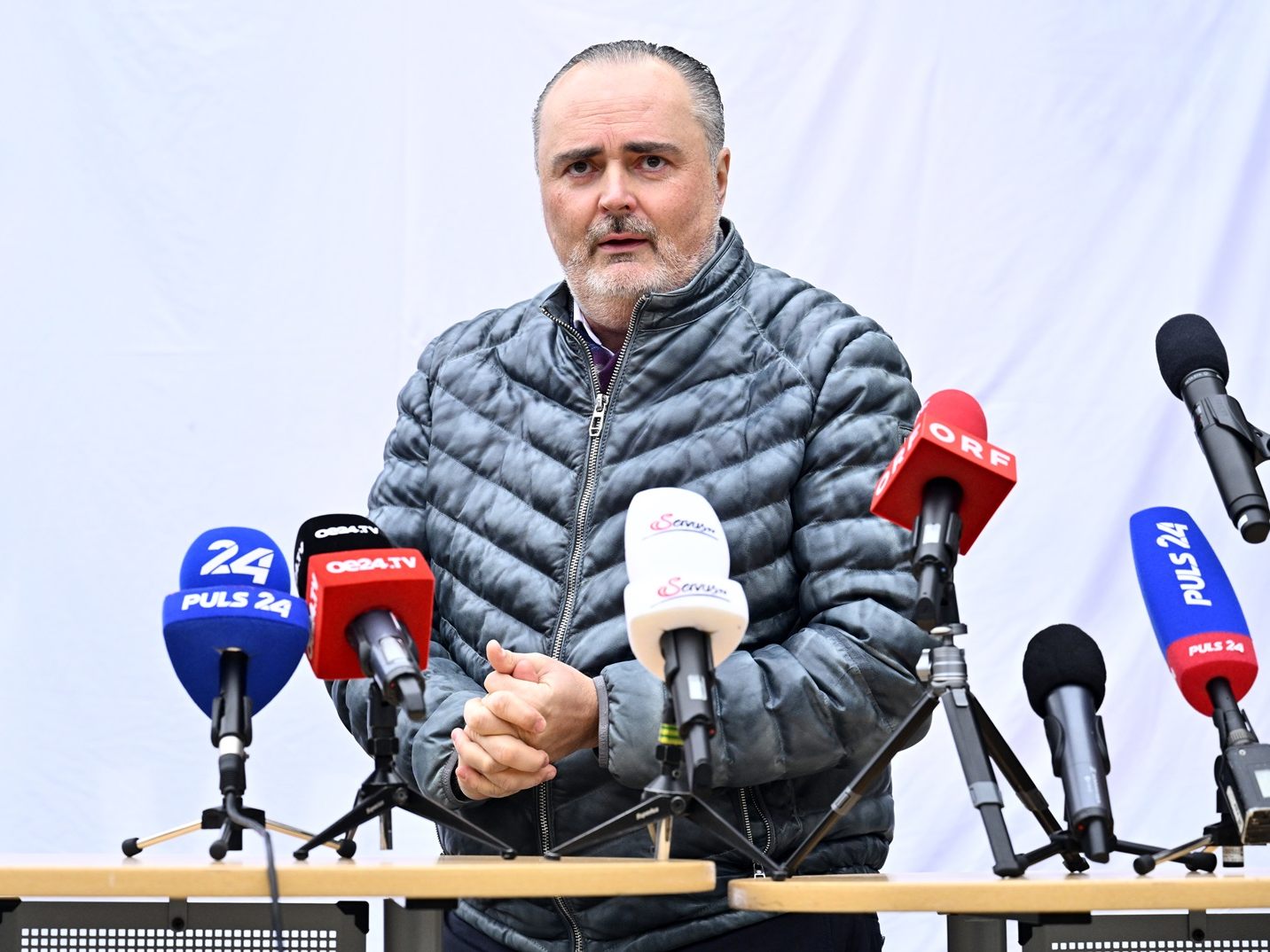 Ein Porträt von Doskozil - im Bild 17 Tage vor der Burgenland-Wahl - gibt es hier.