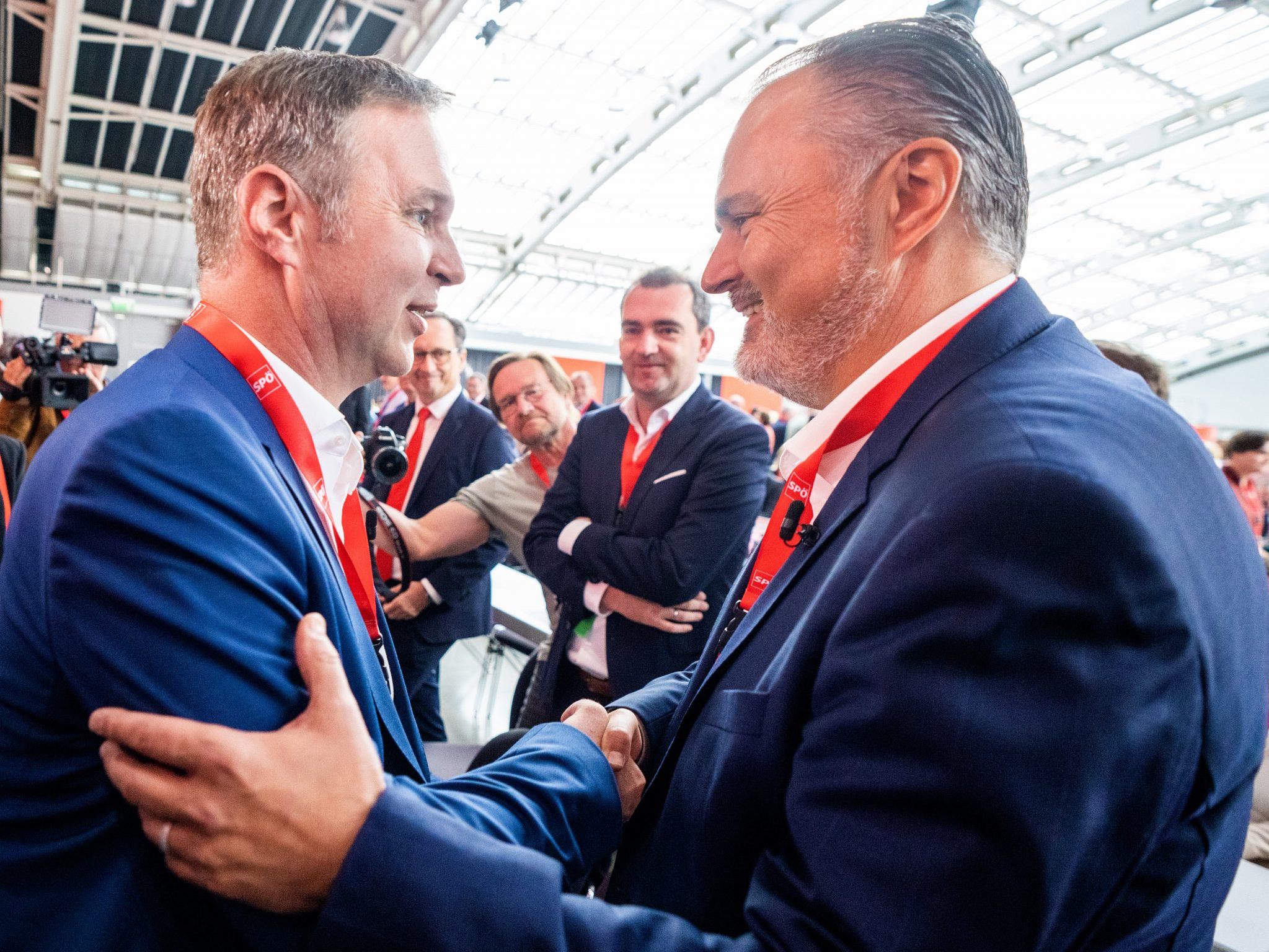Doskozil spricht sich für Babler als SPÖ-Chef aus. Doskozil spricht sich für Babler als SPÖ-Chef aus.