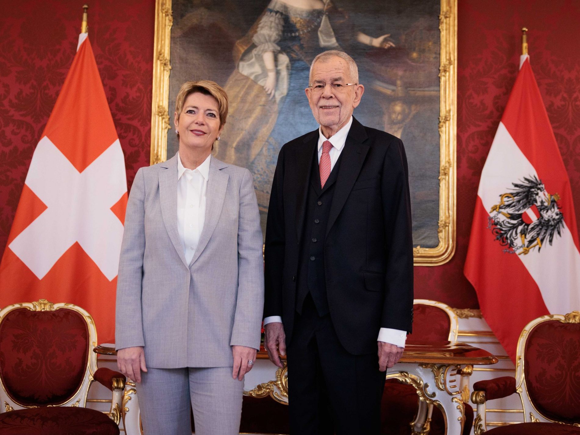 Bundespräsident Van der Bellen empfängt die Schweizer Bundespräsidentin Karin Keller-Sutter. Bundespräsident Van der Bellen empfängt die Schweizer Bundespräsidentin Karin Keller-Sutter.