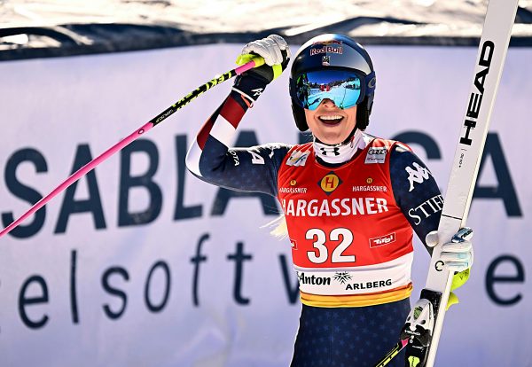 ABD0052_20250111 – ST. ANTON – STERREICH: Lindsey Vonn (USA) whrend der Abfahrt des Ski alpin Frauen-Weltcups in St. Anton am Samstag 11. Jnner 2025. – FOTO: APA/BARBARA GINDL