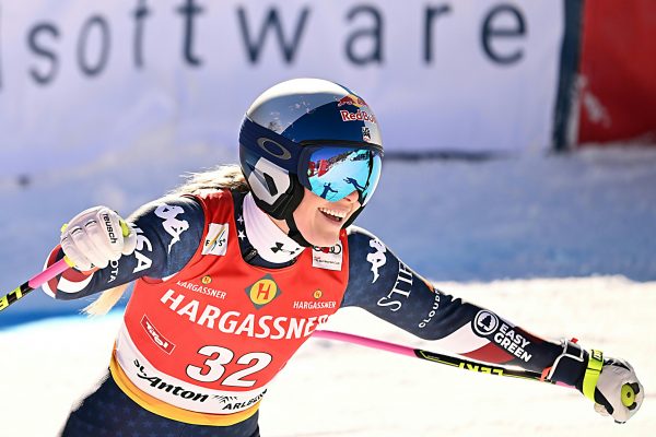 ABD0053_20250111 – ST. ANTON – STERREICH: Lindsey Vonn (USA) whrend der Abfahrt des Ski alpin Frauen-Weltcups in St. Anton am Samstag 11. Jnner 2025. – FOTO: APA/BARBARA GINDL