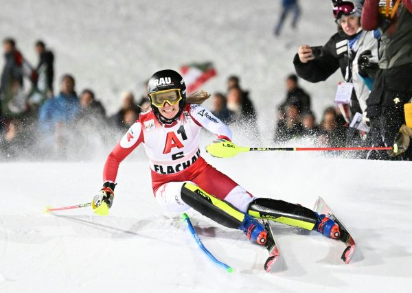 ABD0065_20250114 – FLACHAU – STERREICH: Katharina Liensberger (AUT) am Dienstag, 14. Jnner 2025, in Aktion im 1. Durchgang des Slaloms der Frauen in Flachau. – FOTO: APA/BARBARA GINDL