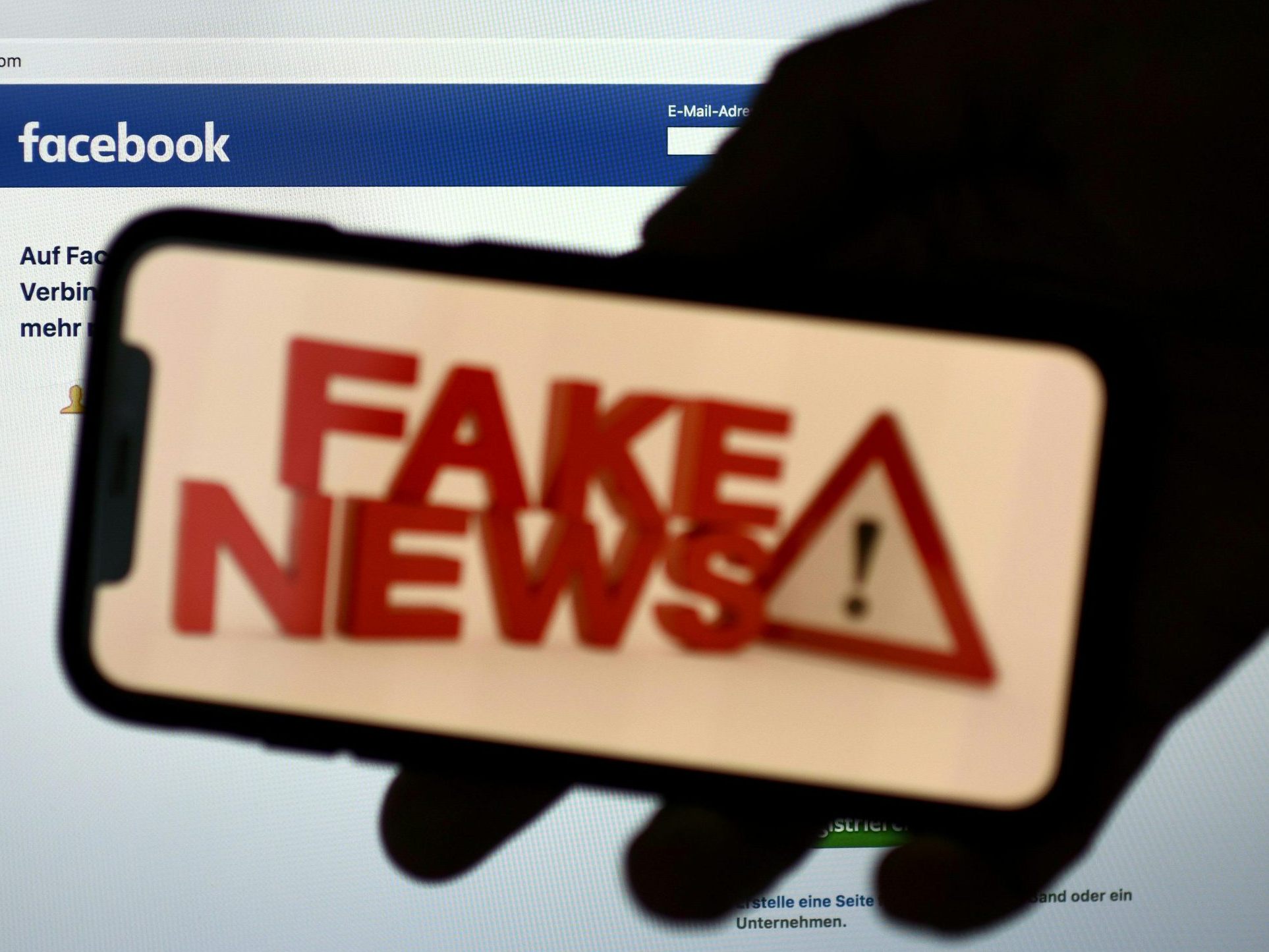 Der "Digital Services Act" der EU soll vor Fake News und Hass schützen.