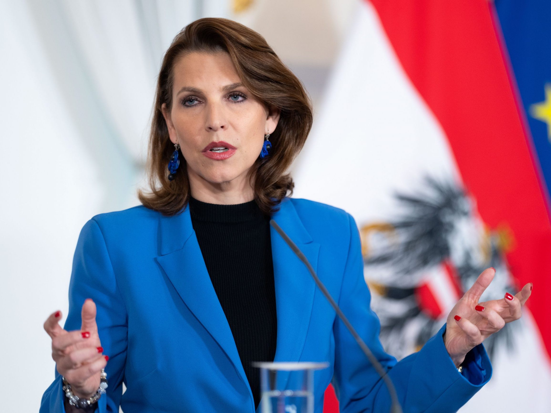 Edtstadler braucht für die Wahl zu Salzburgs Landeshauptfrau eine Mehrheit im Landtag.