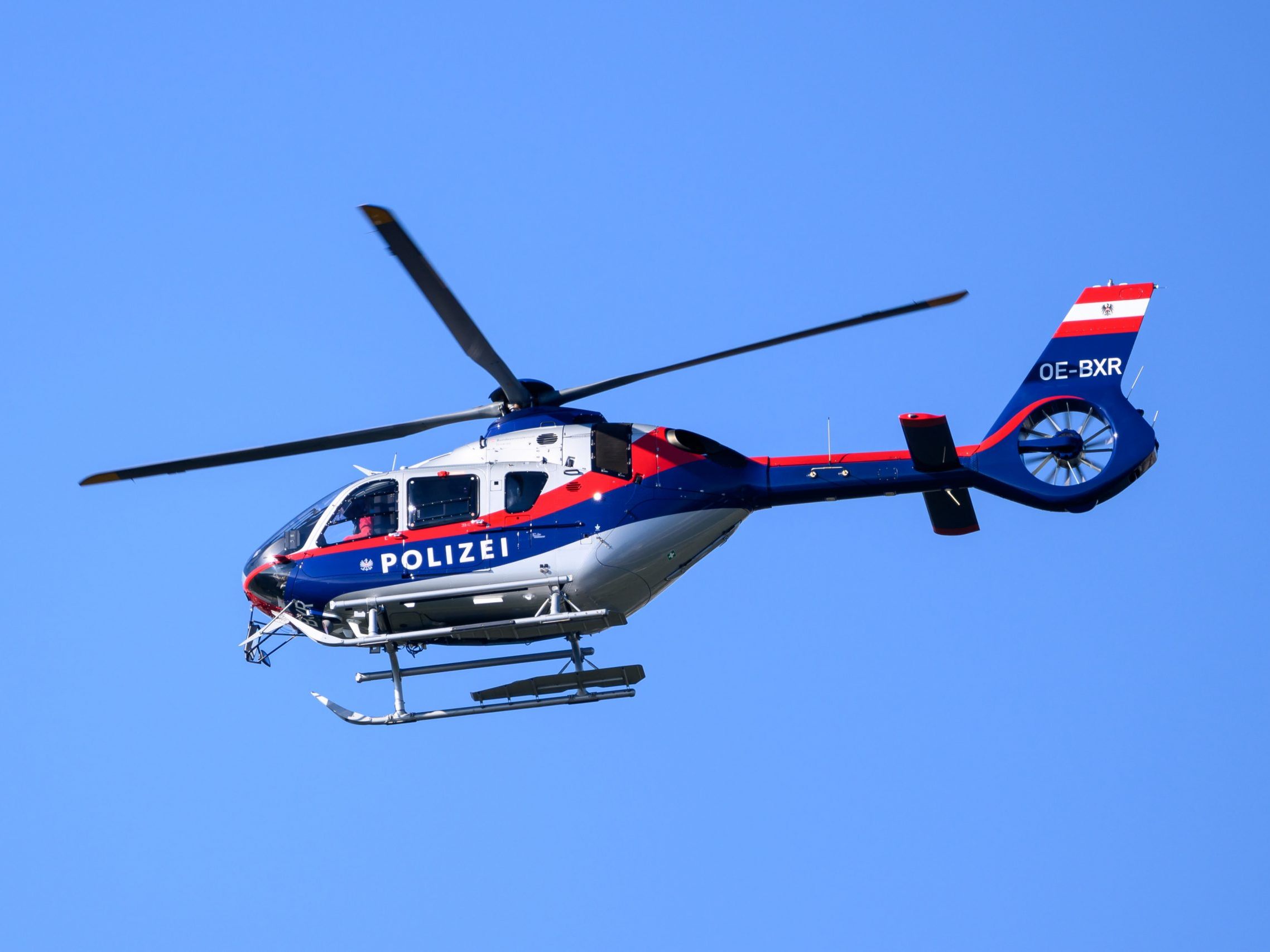 Die Tourengeher wurden von einem Polizeihubschrauber entdeckt.
