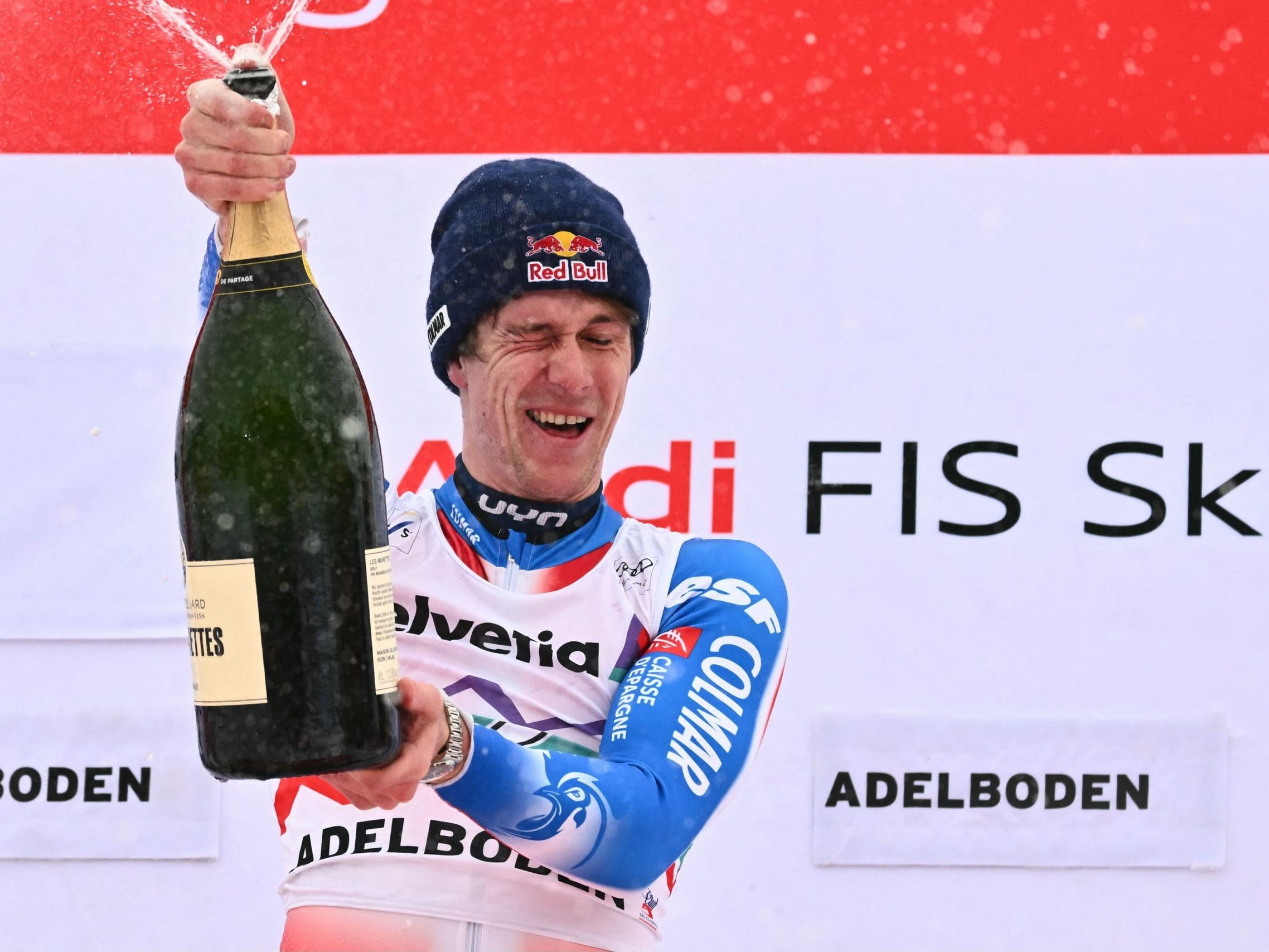 Clement Noel holt sich den Sieg in Adelboden.
