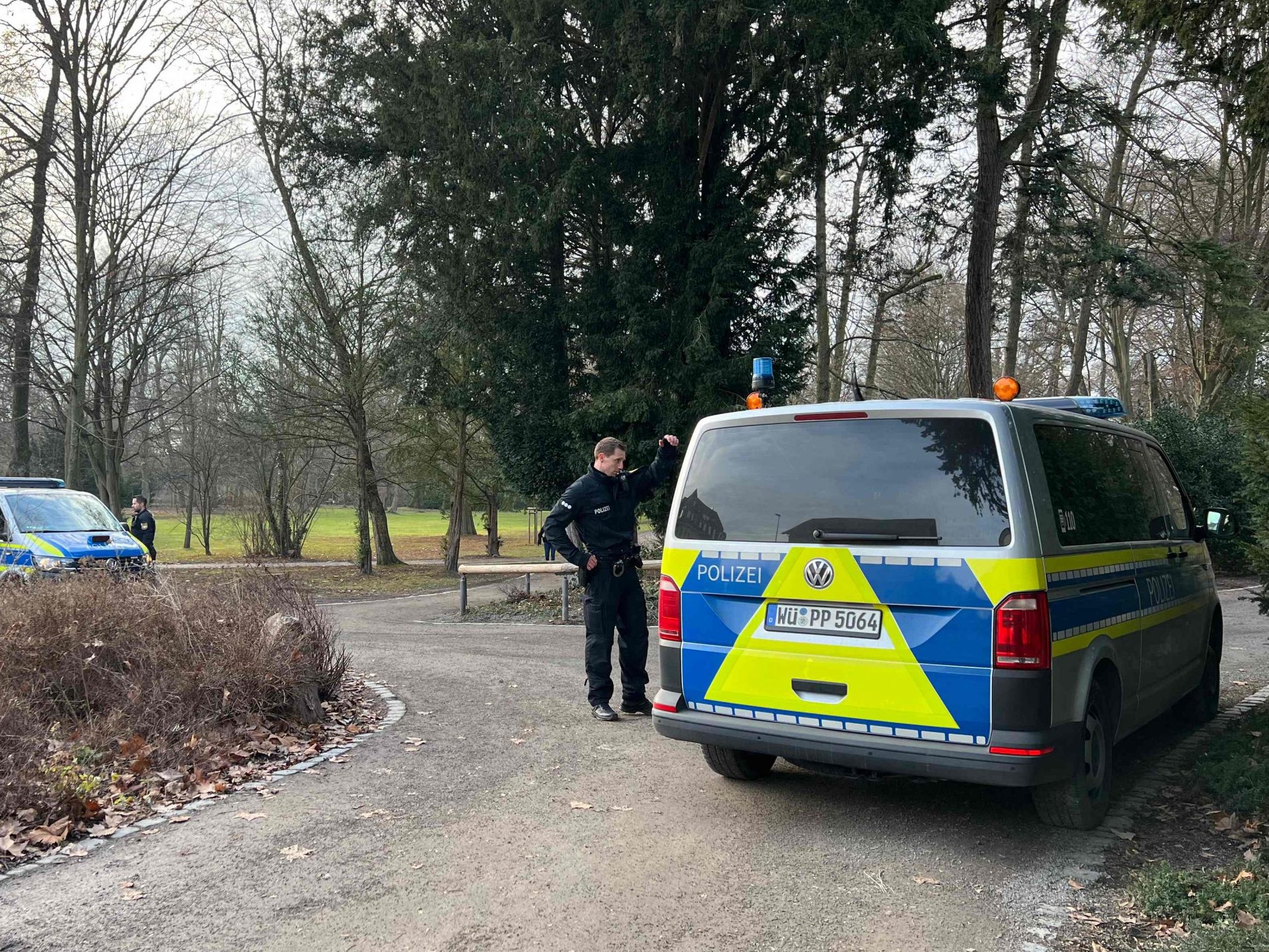 Bei einem Messerangriff in Aschaffenburg wurden mindestens zwei Personen getötet.