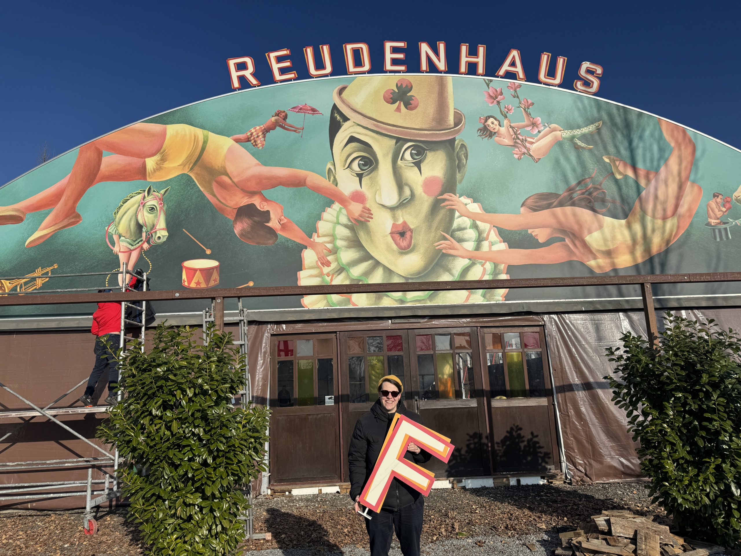 Freudenhaus Umzug