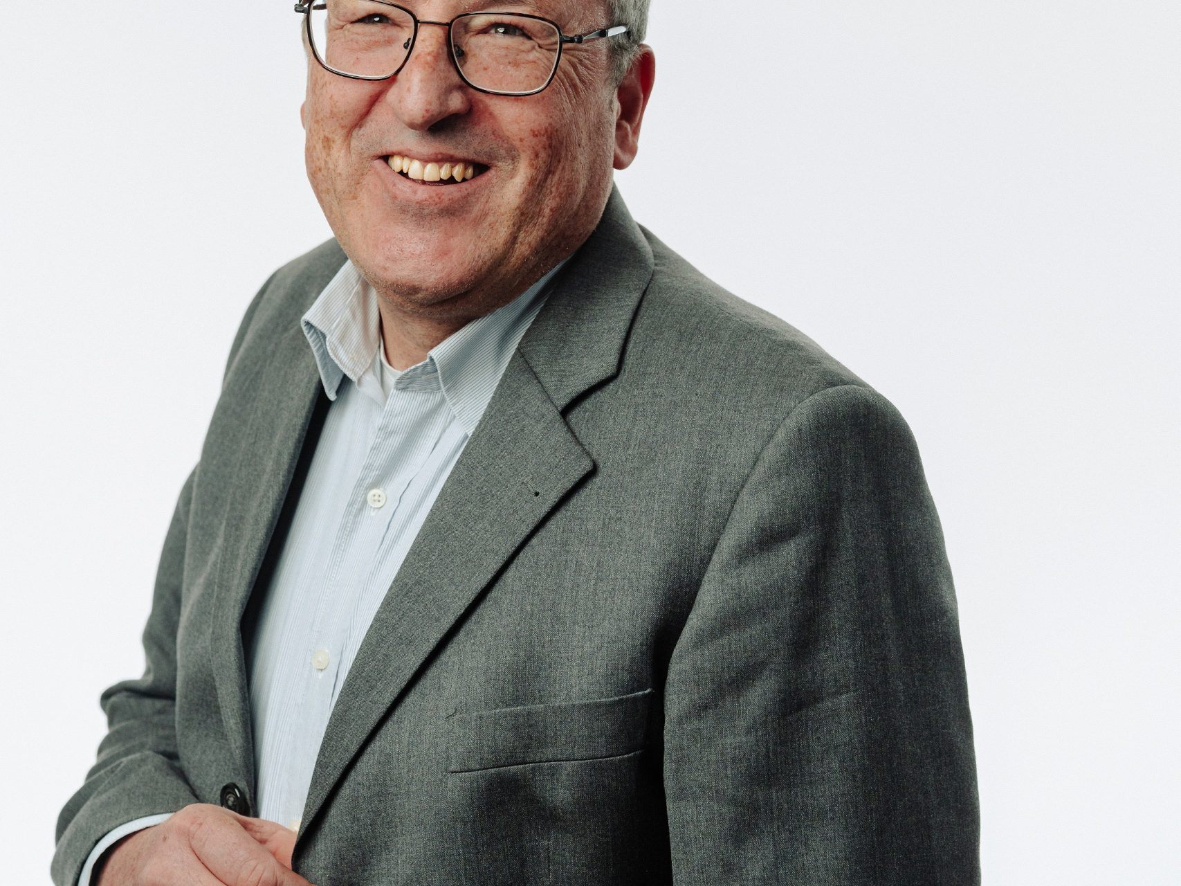 Mag. Martin Borger, 53 Jahre Mag. Martin Borger, 53 Jahre