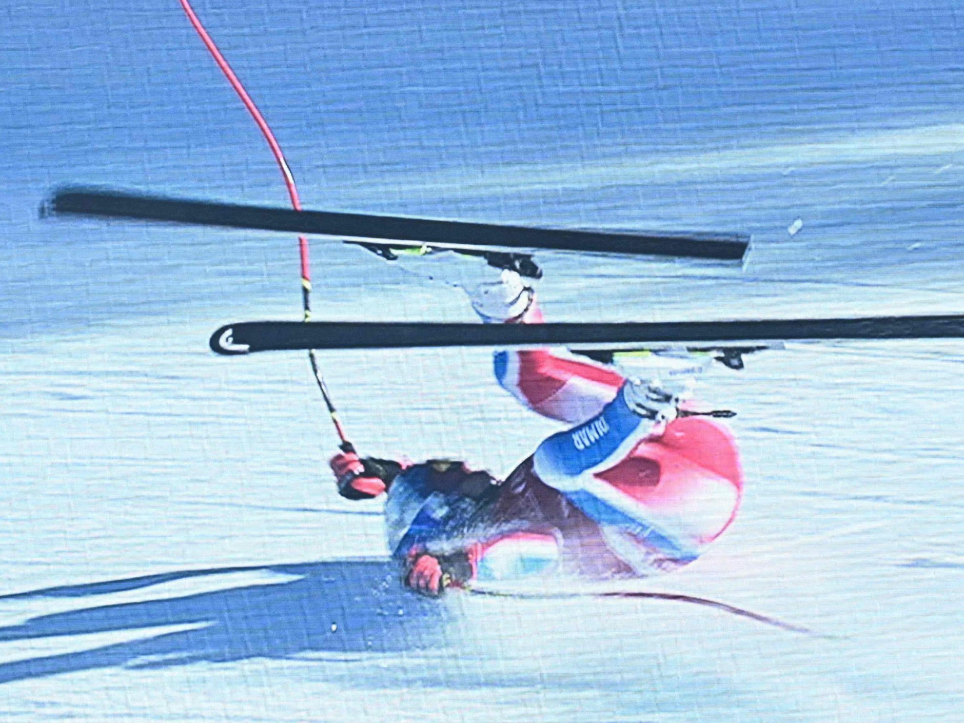 Ski-Ass Pinturault musste nach seinem Sturz mit dem Helikopter geborgen werden.