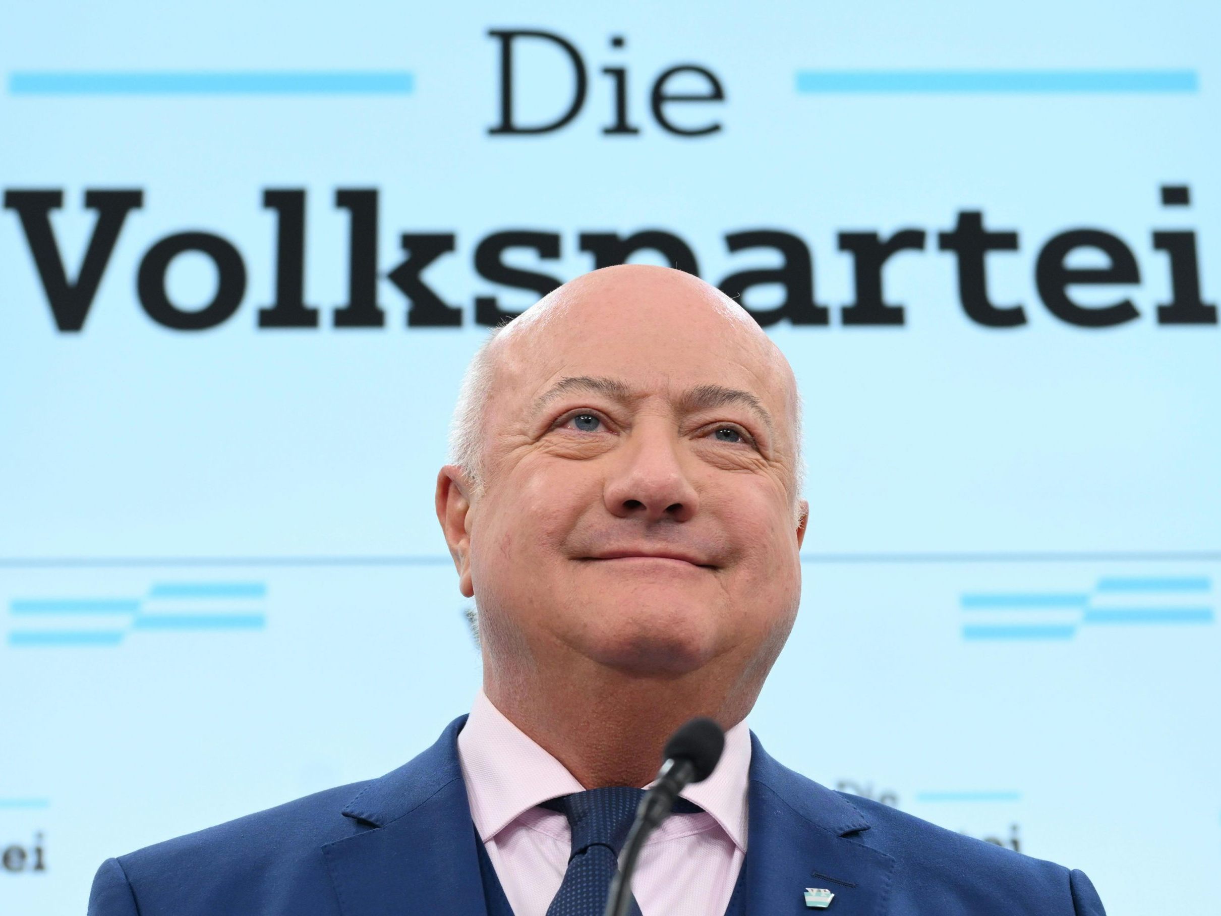 Der neue ÖVP-Chef Christian Stocker bei einer Pressekonferenz