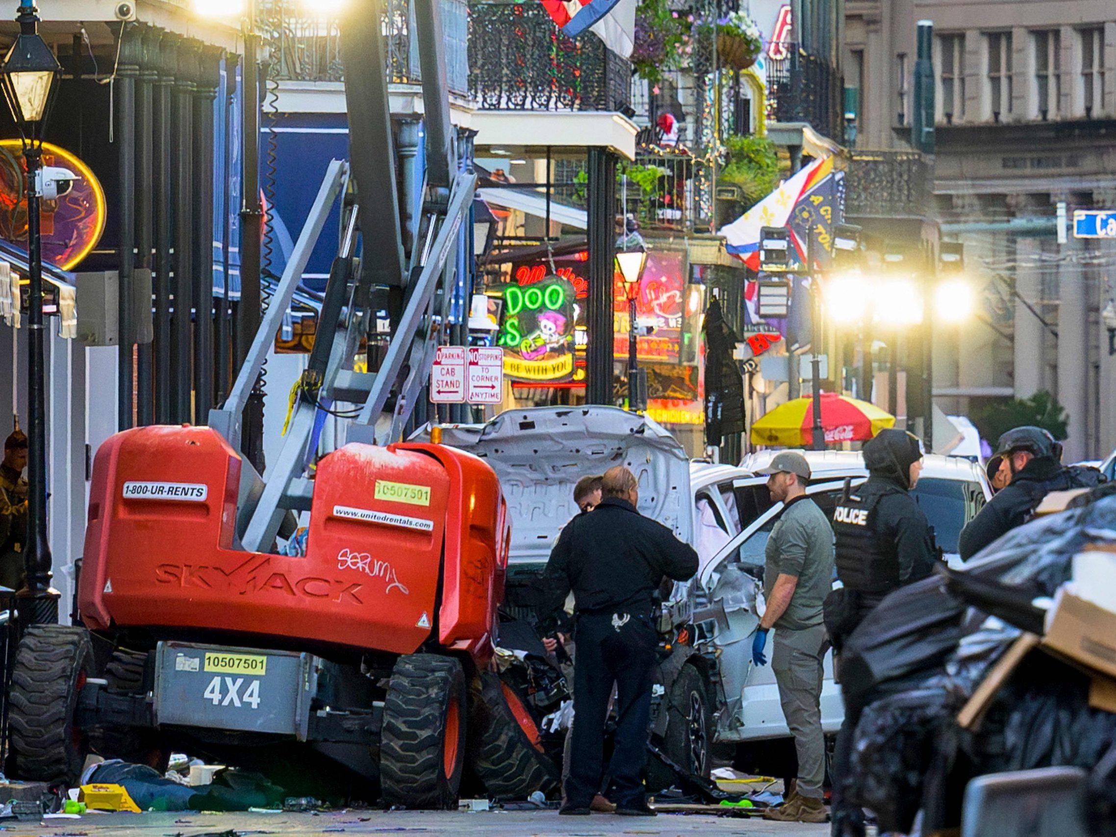 Der weiße Pickup-Truck raste in die Menschenmenge in New Orleans.