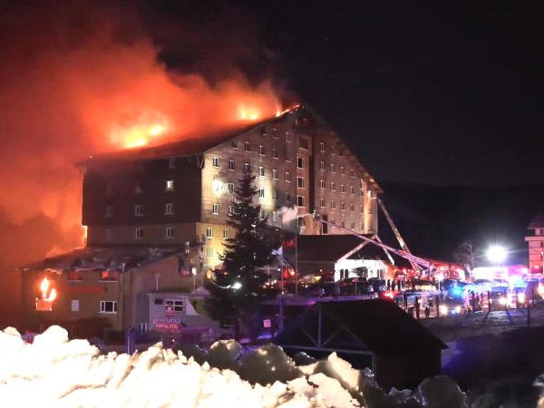 In einem Hotel brach in der Nacht zum Dienstag ein Feuer aus.