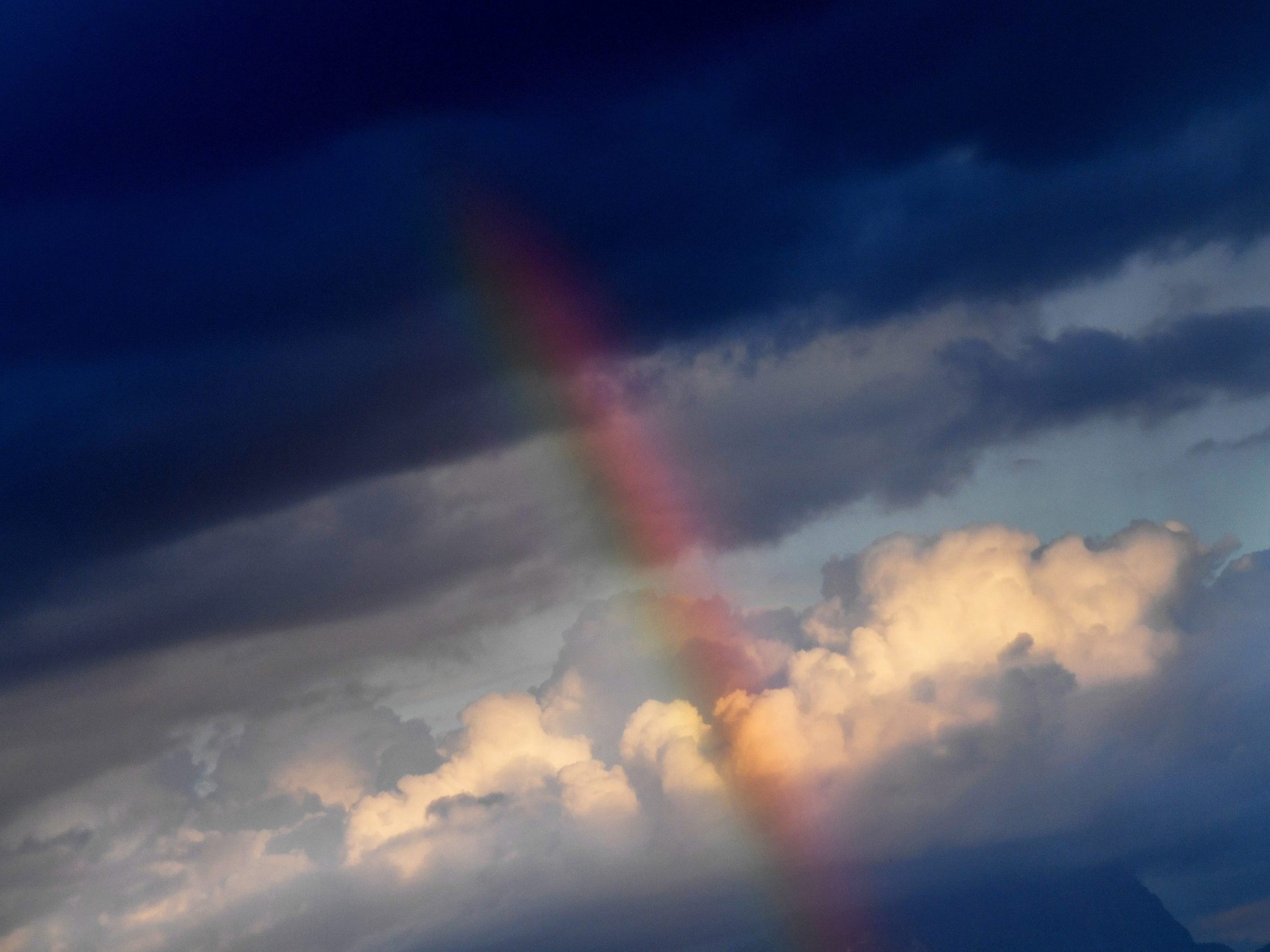 Vor allem am Mittwoch gibt es verbreitet Regen. Vor allem am Mittwoch gibt es verbreitet Regen.