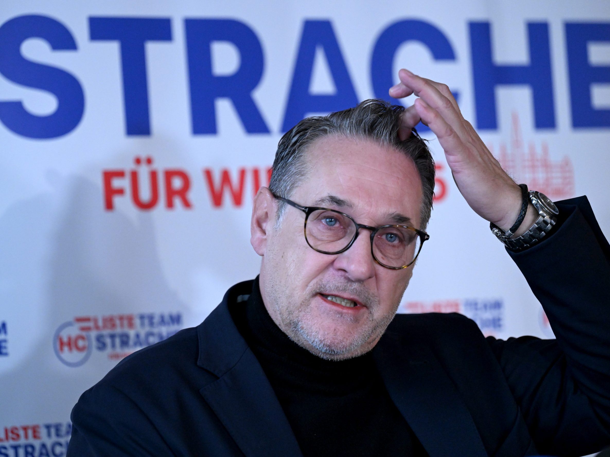 In der letzten Sammelwoche gibt HC Strache noch einmal alles.