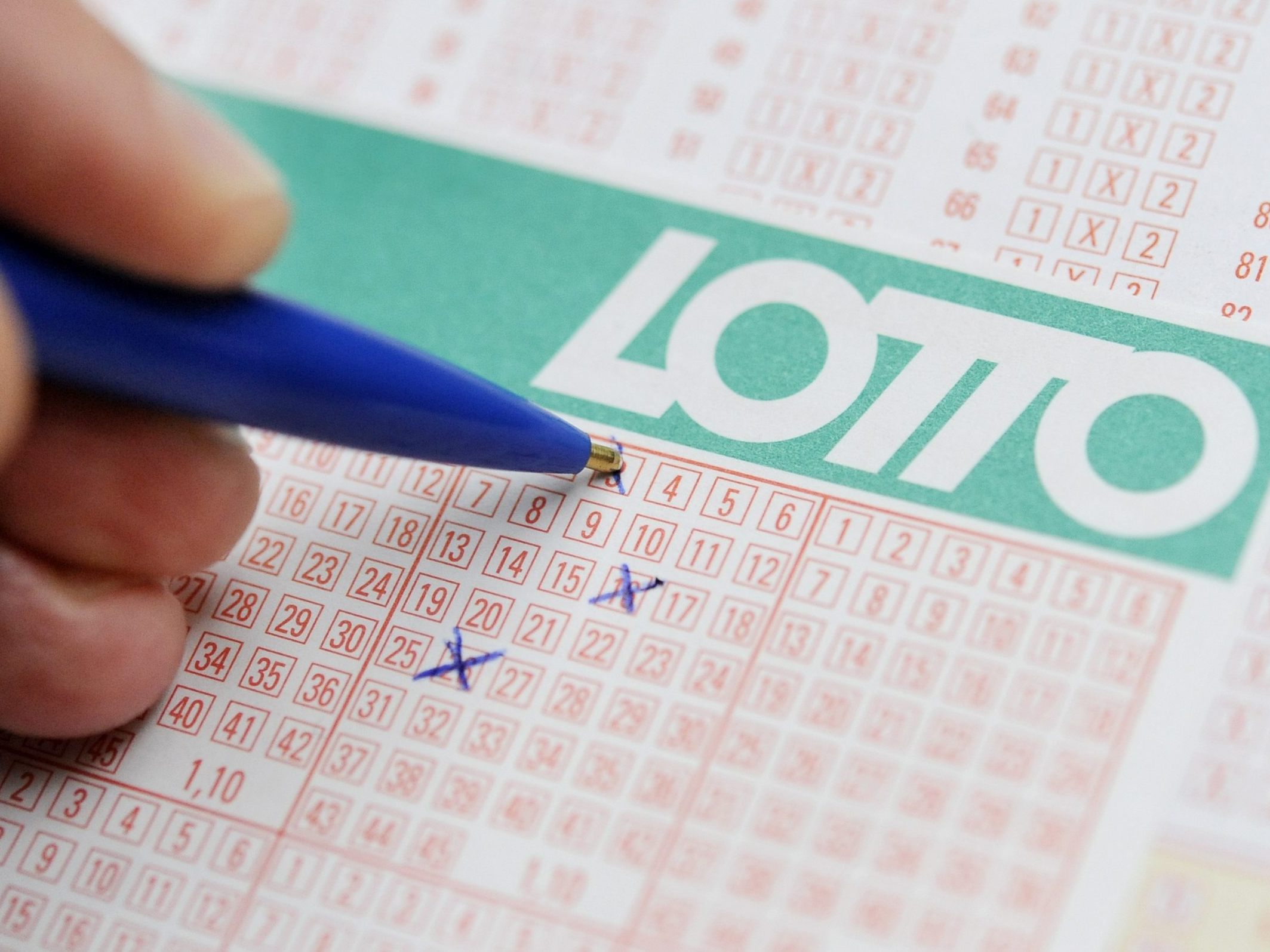 Ein Lotto- Vierfachjackpot wartet am Mittwoch.