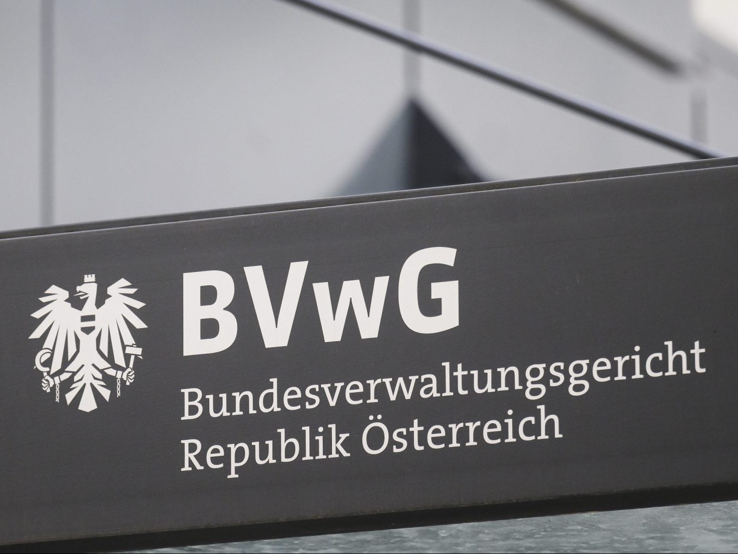 Das BVwG urteilte zu Rückforderungen von Weiterbildungsgeld.