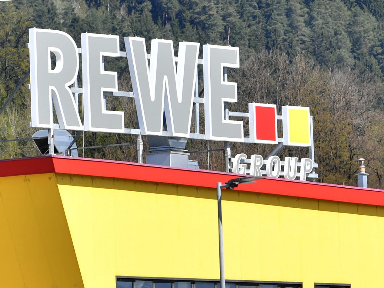 Handelsverband, DHK und WKÖ kritisieren die Rewe-Rekordkartellstrafe.