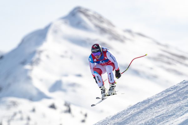 ABD0085_20200213 – SAALBACH-HINTERGLEMM – STERREICH: Beat Feuz (SUI) whrend der Abfahrt der Herren am Donnerstag, 13. Februar 2020, auf dem Zwlferkogel in Saalbach-Hinterglemm. – FOTO: APA/EXPA/JOHANN GRODER