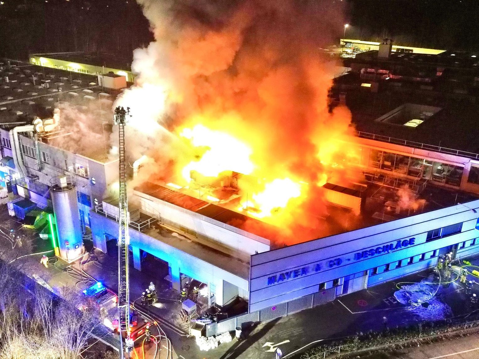 Beim Salzburger Beschlägehersteller Maco hat es gebrannt. Beim Salzburger Beschlägehersteller Maco hat es gebrannt.