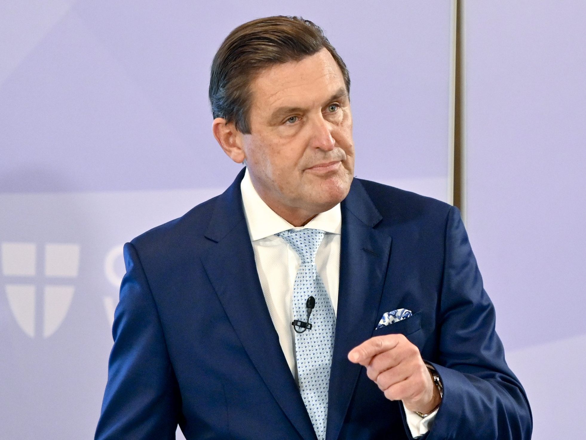 Hanke wechselt als Infrastrukturminister in den Bund, Maschek übernimmt in Wien.